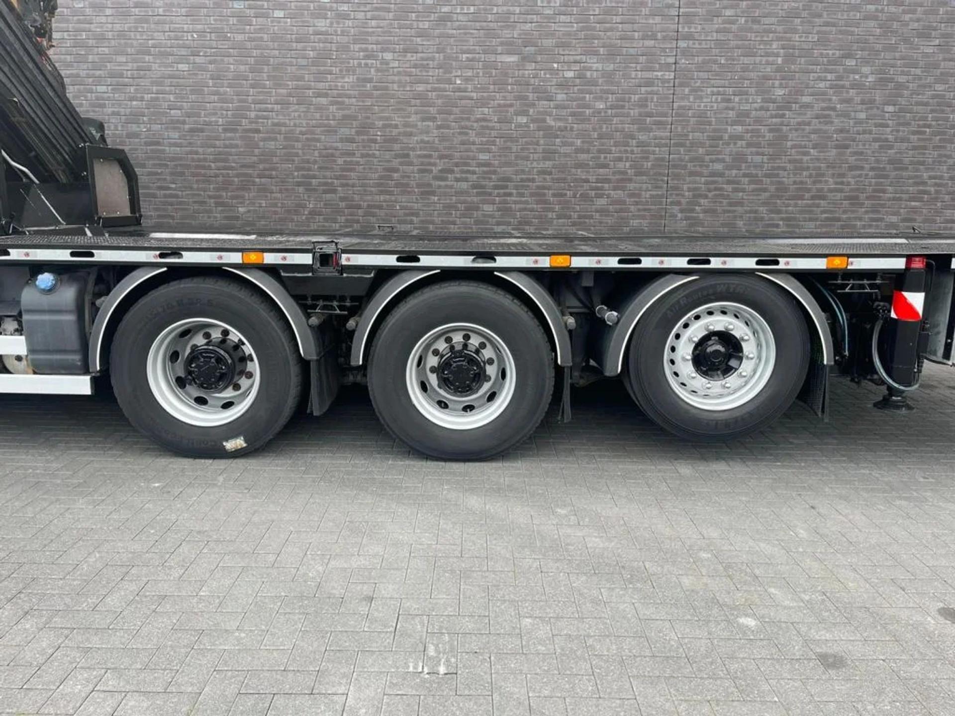 Foto 14 van Volvo FMX 540 10X4 + EFFER 1255/7S + JIB 6S HD KRAAN/KRAN/CRANE/GRUA