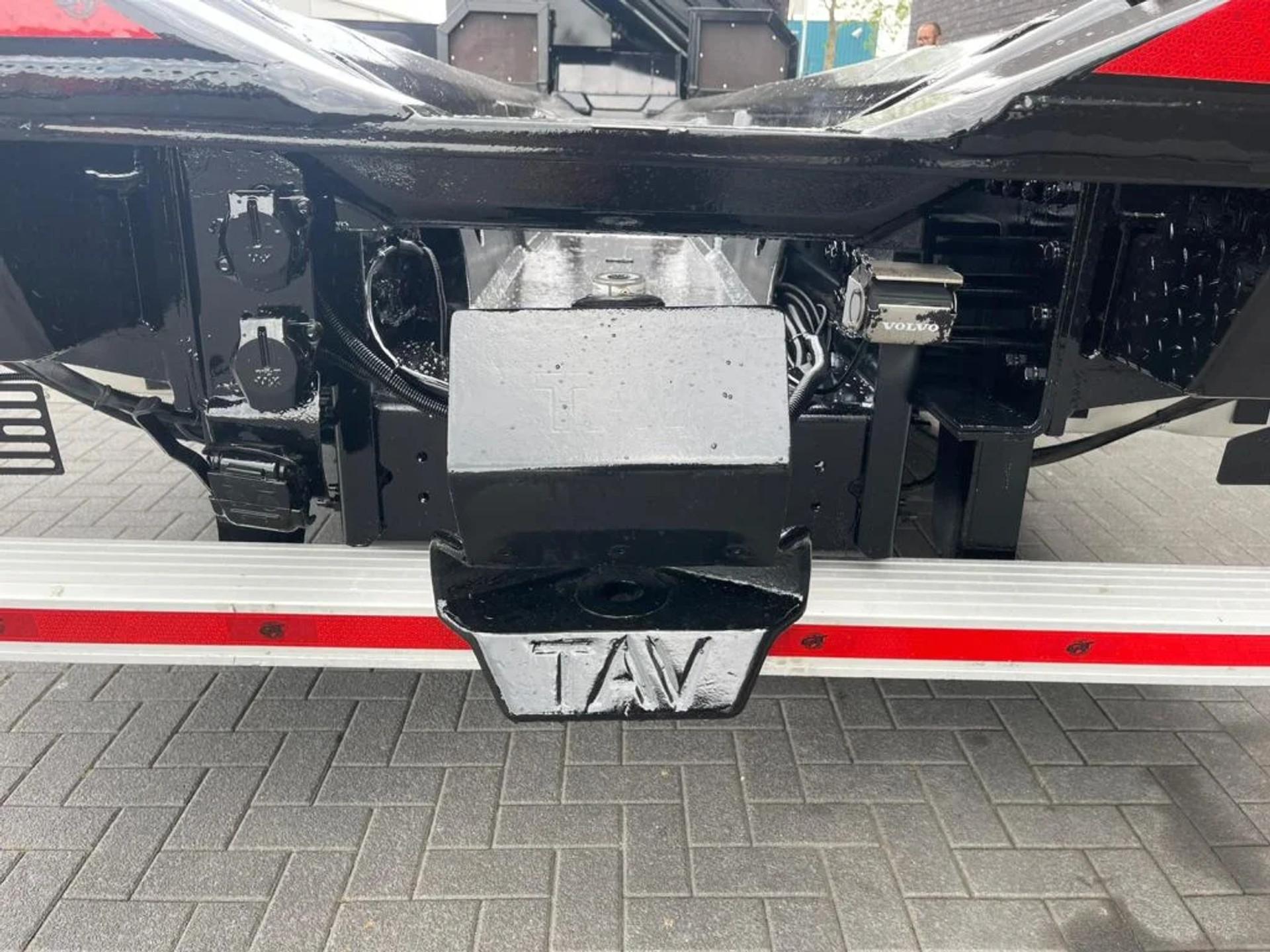 Foto 20 van Volvo FMX 540 10X4 + EFFER 1255/7S + JIB 6S HD KRAAN/KRAN/CRANE/GRUA