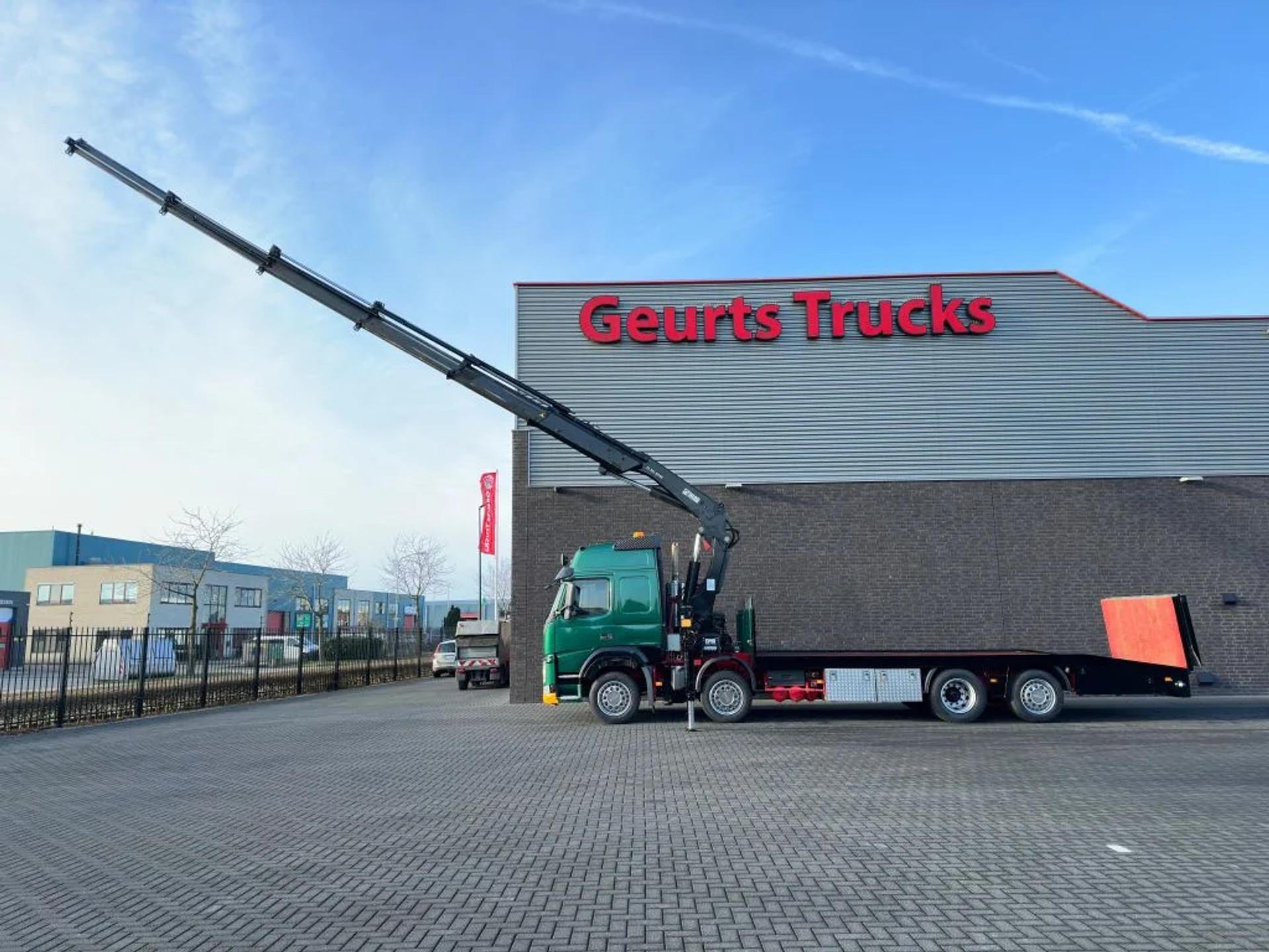 Foto 7 van Volvo FM 500 8X2 OPRIJWAGEN/MACHINE TRANSPORTER + HIAB 322 EP-5 HIPRO KRAAN/KRAN/CRANE/GRUA