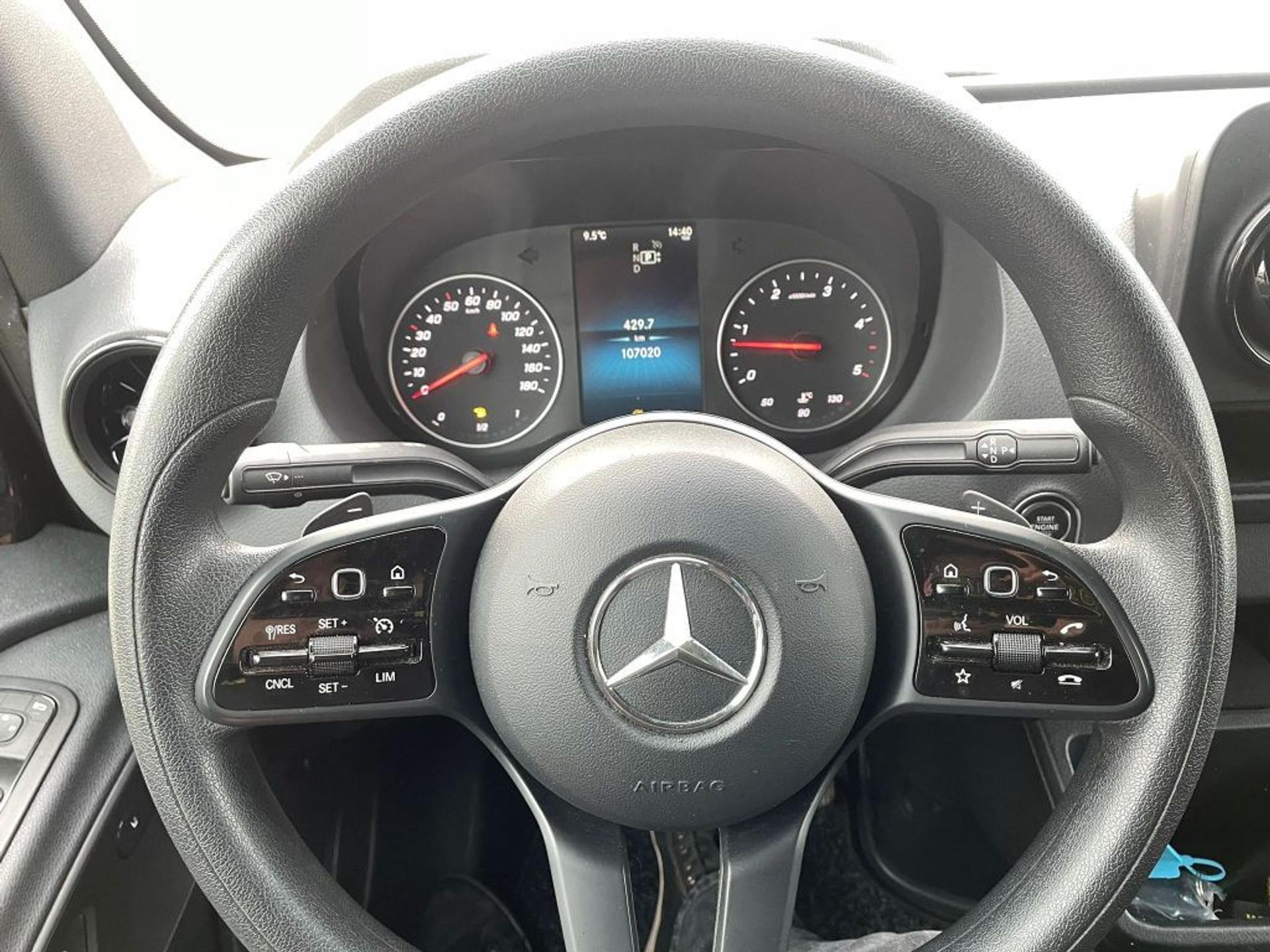 Foto 10 van Mercedes-Benz Sprinter 319CDI L3H2 Automaat Airco Trekhaak Cruisecontrol Apple Carplay