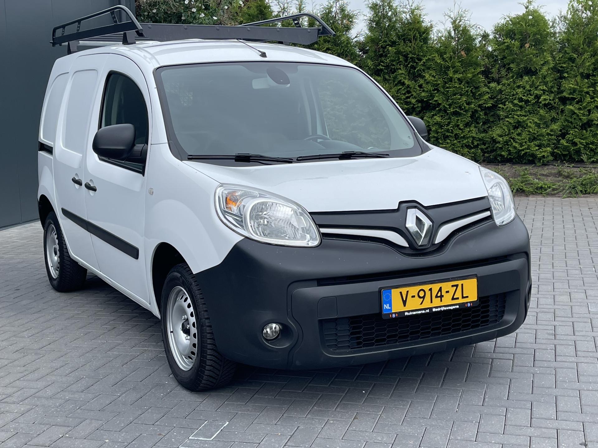 Foto 3 van Renault 1.5 dCi / L1H1 / 1e EIG. / AIRCO / CRUISE / TREKHAAK / IMPERIAAL