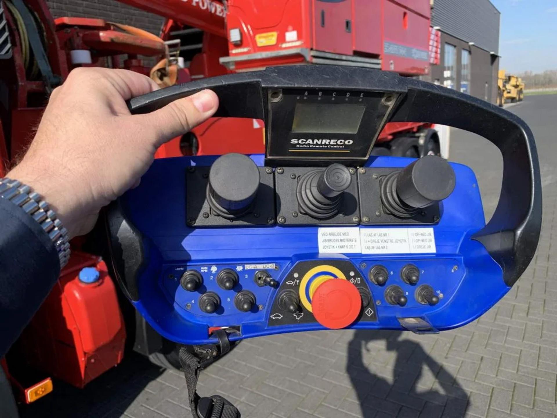 Foto 7 van Volvo FM 460 ERKIN WORLD POWER ER 2070 T-4.1 CRANE/KRAN/KRAAN/GRUA/MONTAGEKRAN
