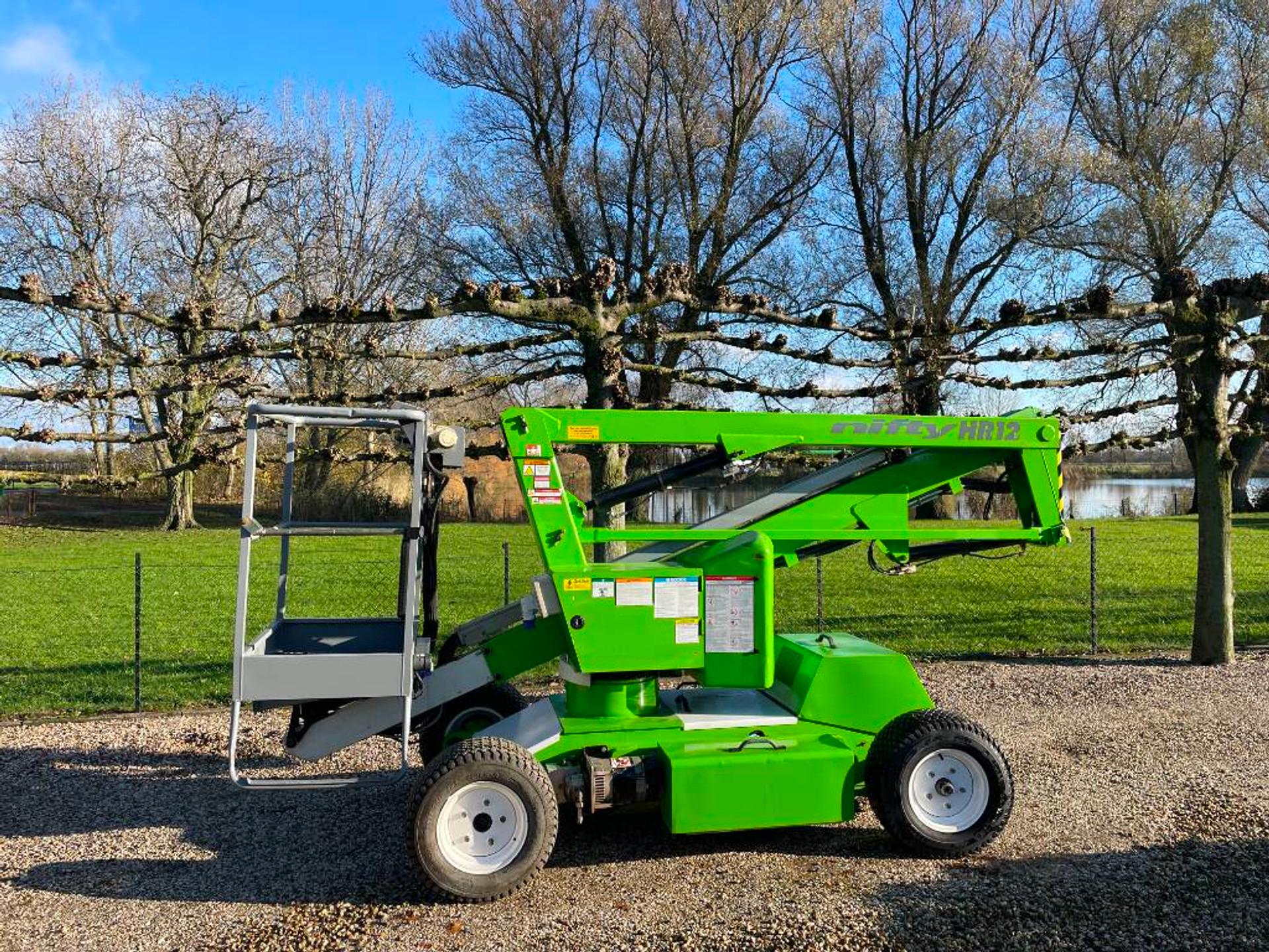 Foto 3 van Niftylift HR 12 N D E Knikarm hoogwerker