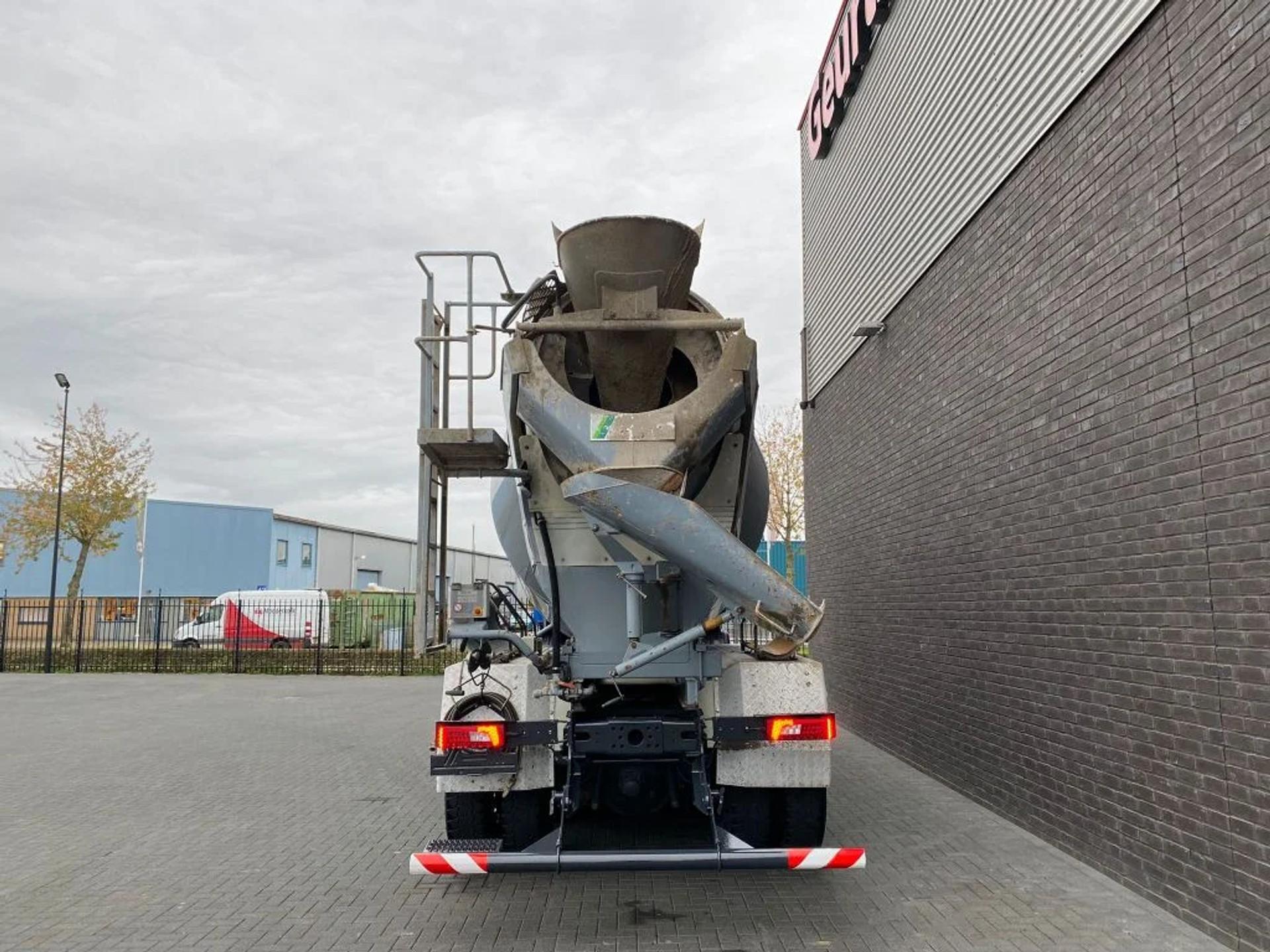 Foto 8 van Scania P410 8X4 9 M3 CONCRETE MIXER/MISCHER/MIXER