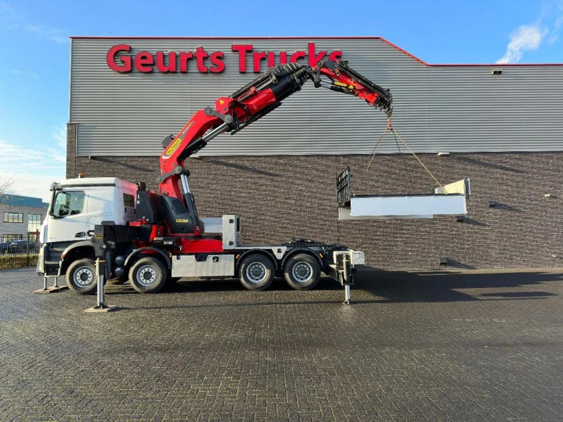 Foto 10 van Mercedes-Benz Arocs 3251 8X4 TREKKER-BAKWAGEN COMBI + PALFINGER PK 135.002 G TEC7 + JIB PJ190 E DPS-C NEW/KRAAN/KRAN/CRANE/GRUA