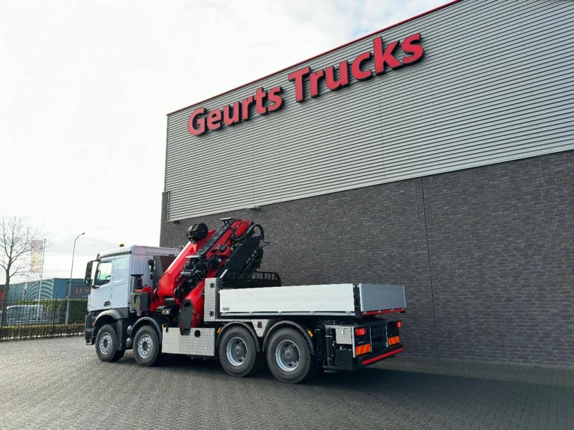 Foto 15 van Mercedes-Benz Arocs 3251 8X4 TREKKER-BAKWAGEN COMBI + PALFINGER PK 135.002 G TEC7 + JIB PJ190 E DPS-C NEW/KRAAN/KRAN/CRANE/GRUA