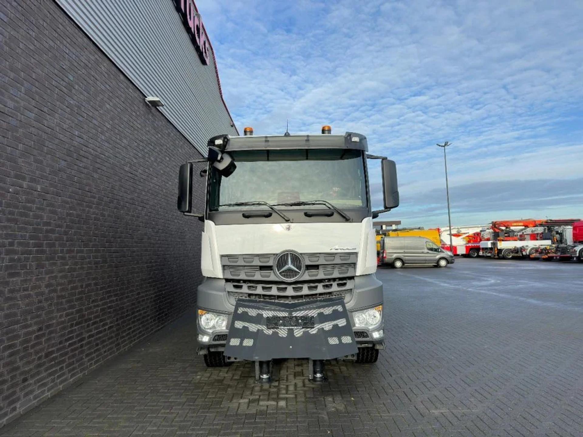 Foto 20 van Mercedes-Benz Arocs 3251 8X4 TREKKER-BAKWAGEN COMBI + PALFINGER PK 135.002 G TEC7 + JIB PJ190 E DPS-C NEW/KRAAN/KRAN/CRANE/GRUA