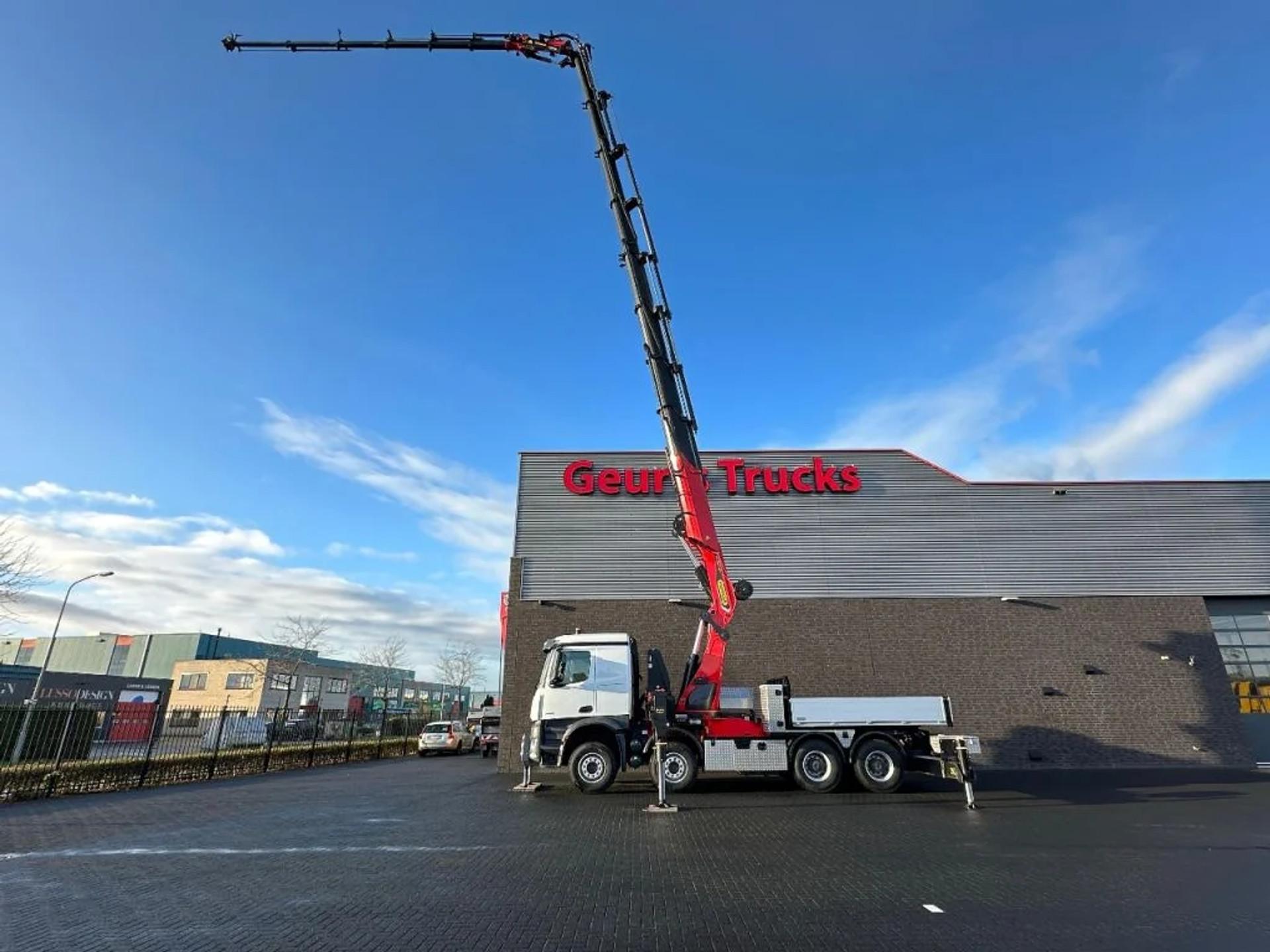Foto 5 van Mercedes-Benz Arocs 3251 8X4 TREKKER-BAKWAGEN COMBI + PALFINGER PK 135.002 G TEC7 + JIB PJ190 E DPS-C NEW/KRAAN/KRAN/CRANE/GRUA