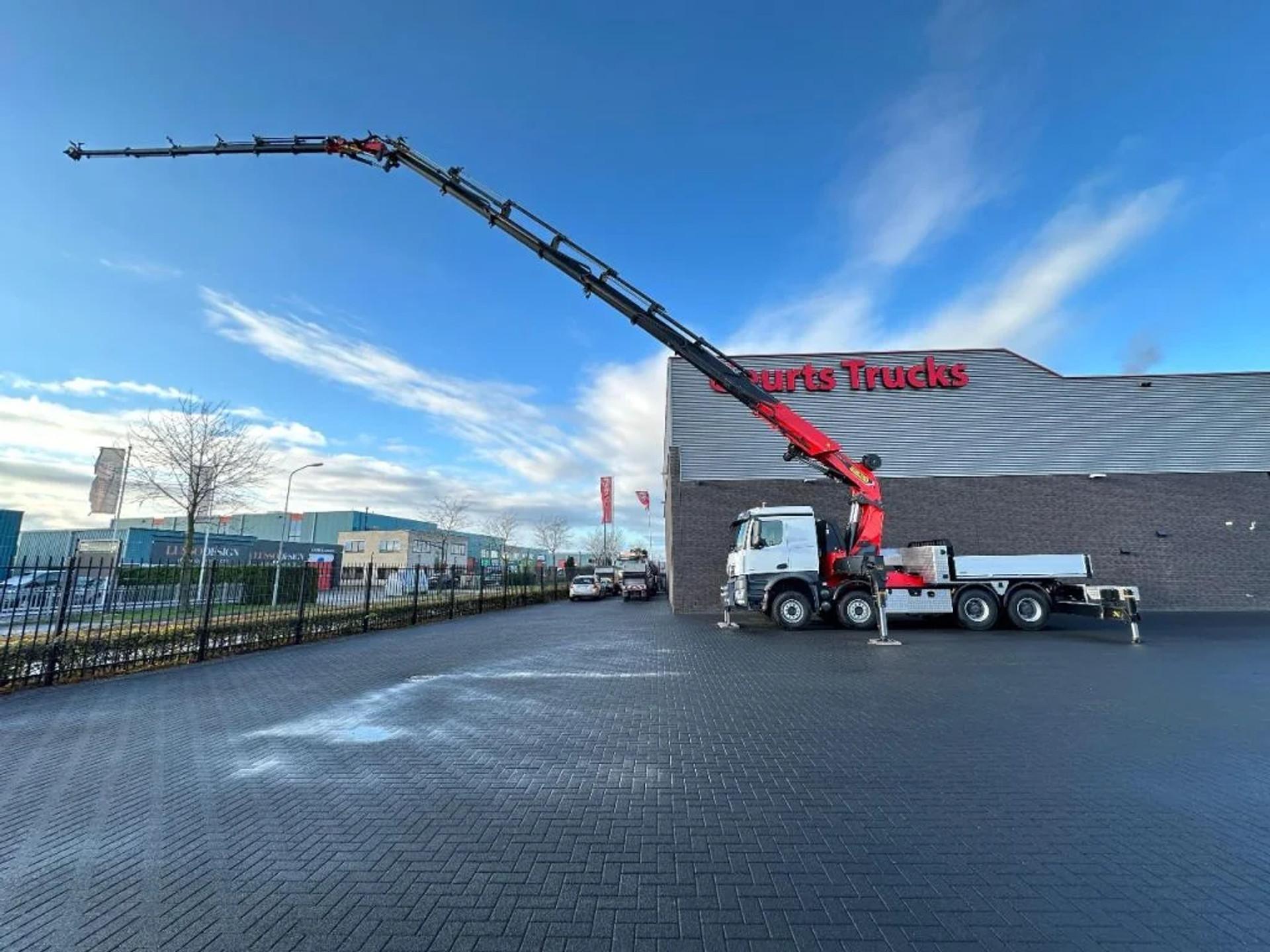 Foto 6 van Mercedes-Benz Arocs 3251 8X4 TREKKER-BAKWAGEN COMBI + PALFINGER PK 135.002 G TEC7 + JIB PJ190 E DPS-C NEW/KRAAN/KRAN/CRANE/GRUA