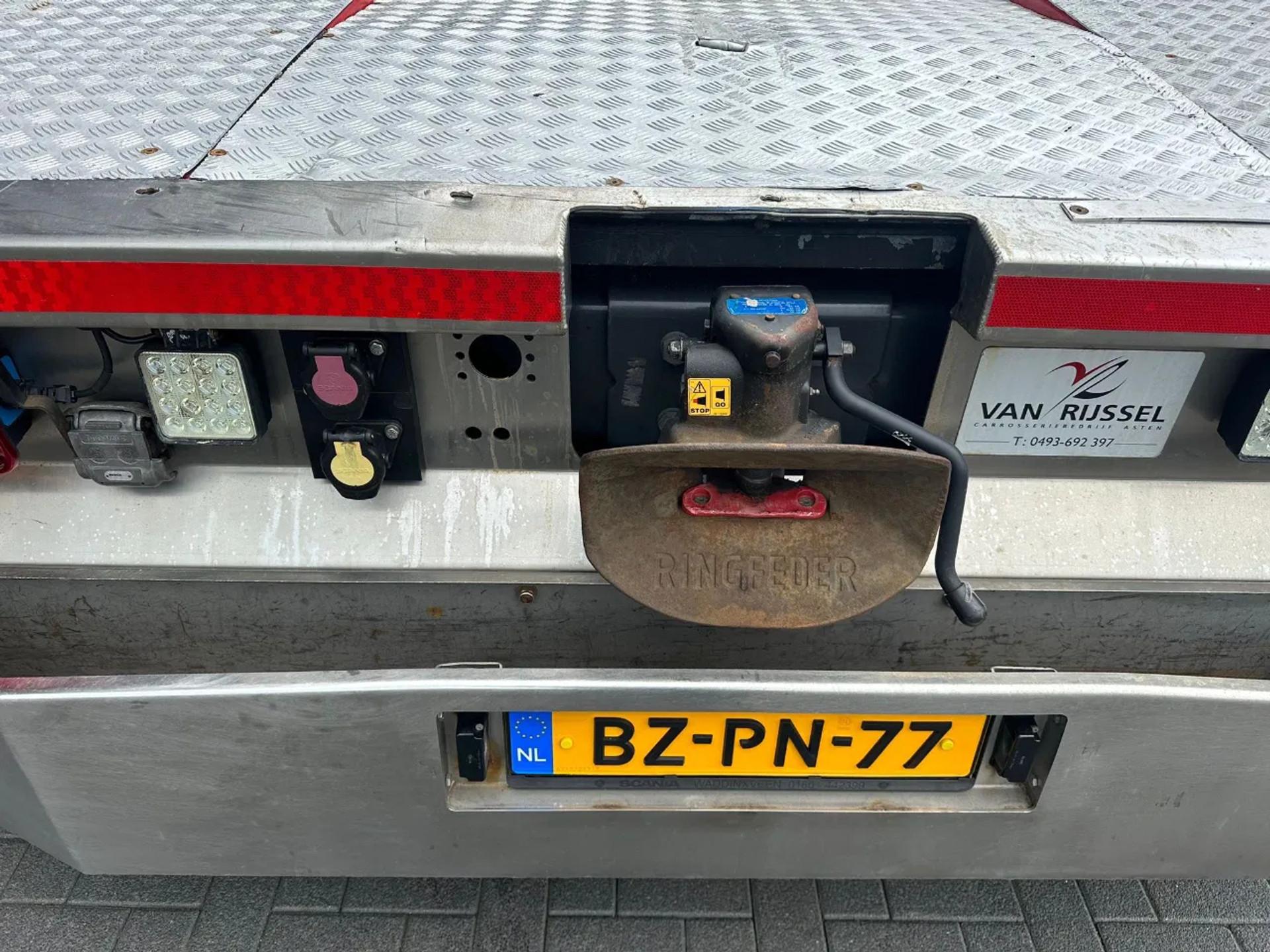 Foto 12 van Scania G440 8X2 TREKKER-BAKWAGEN COMBI + HMF 8520-K6 + JIB FJ200-K6 KRAAN/KRAN/CRANE/GRUA
