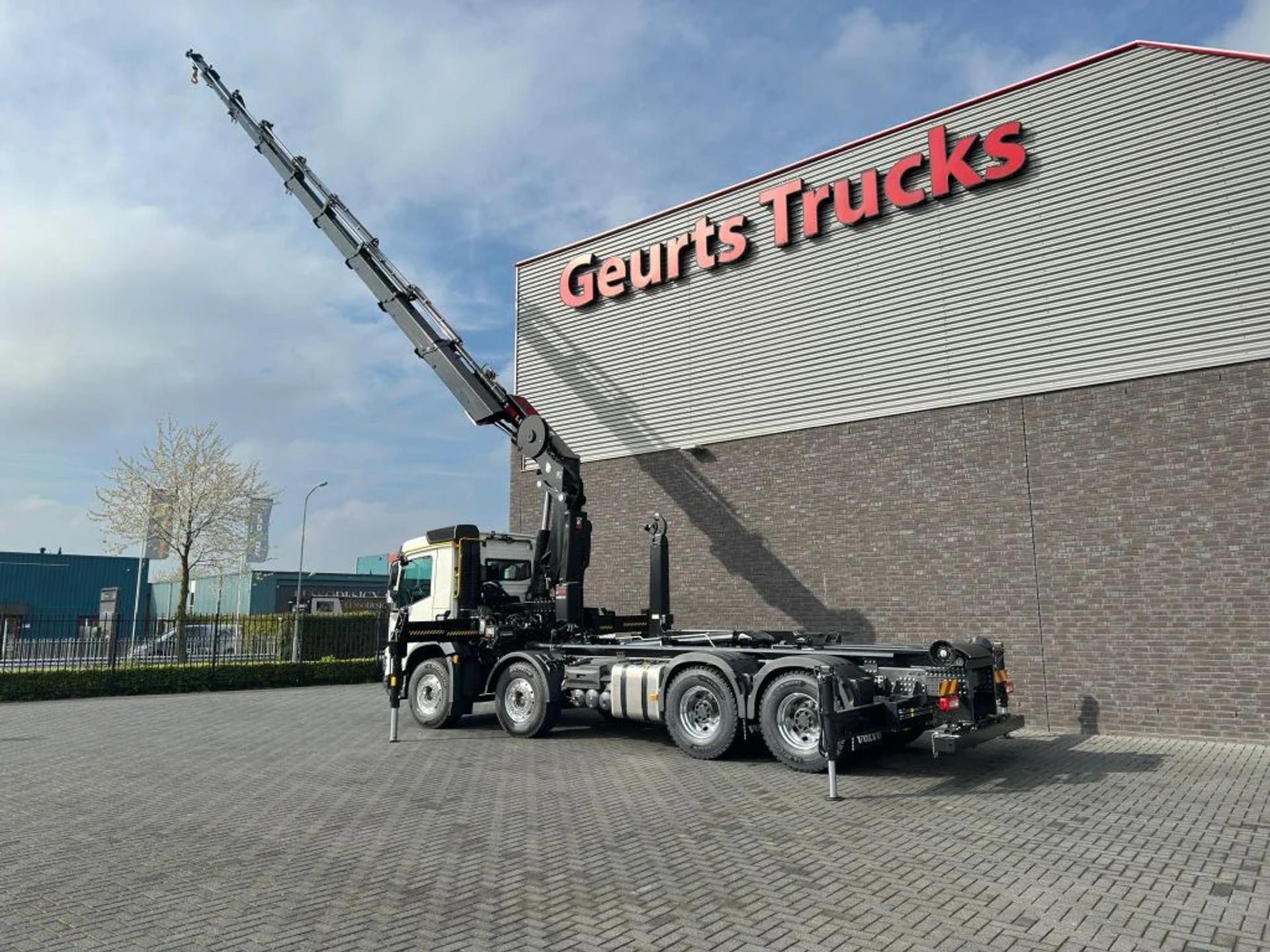 Foto 8 van Volvo FMX 500 8X4 HIAB HAAKARM + HIAB 548 E-8 KRAAN/KRAN/CRANE/GRUA