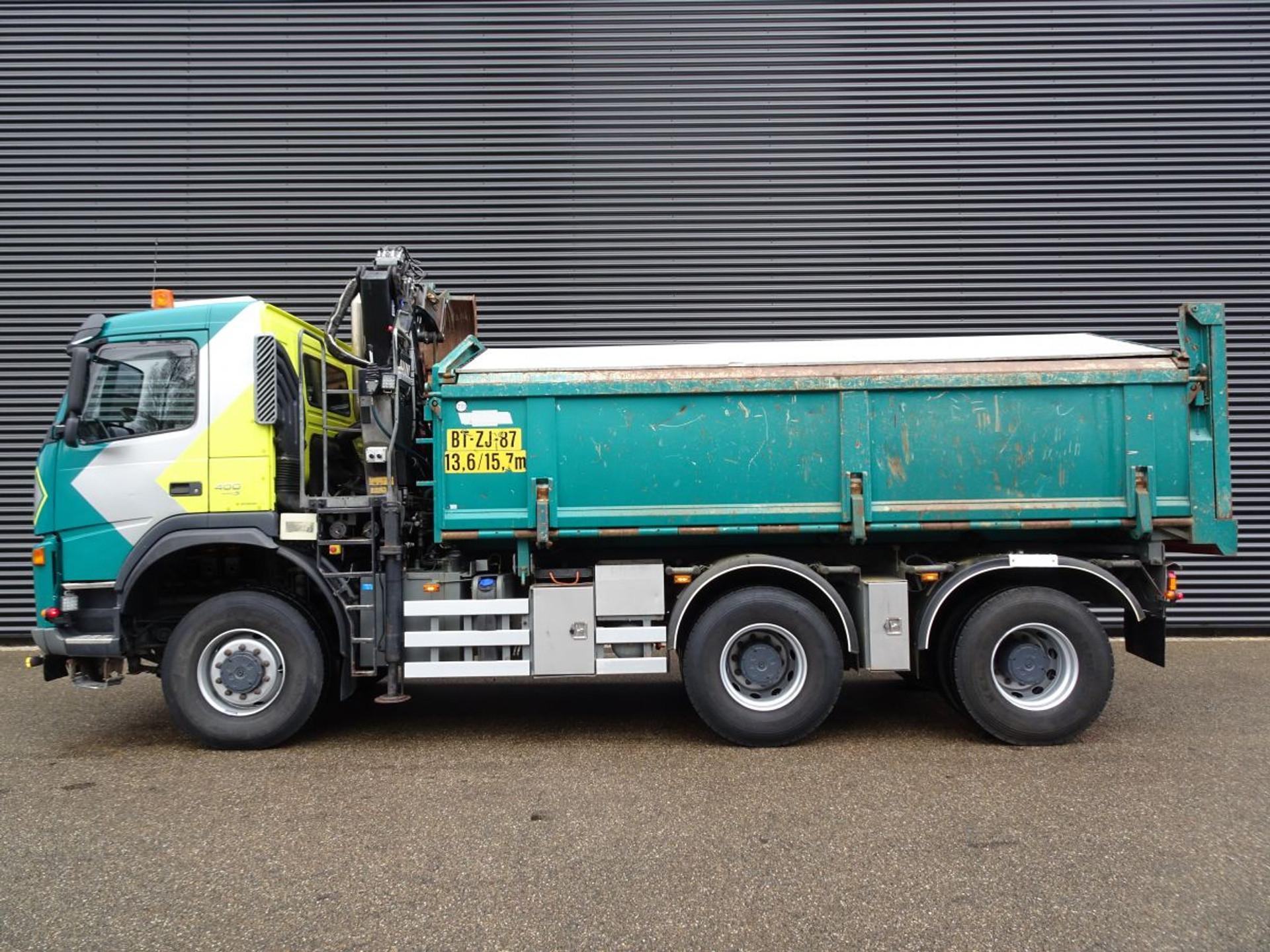Foto 10 van Terberg FM1350 6X6 EURO 5 / Z KRAN + 2 SIDE TIPPER