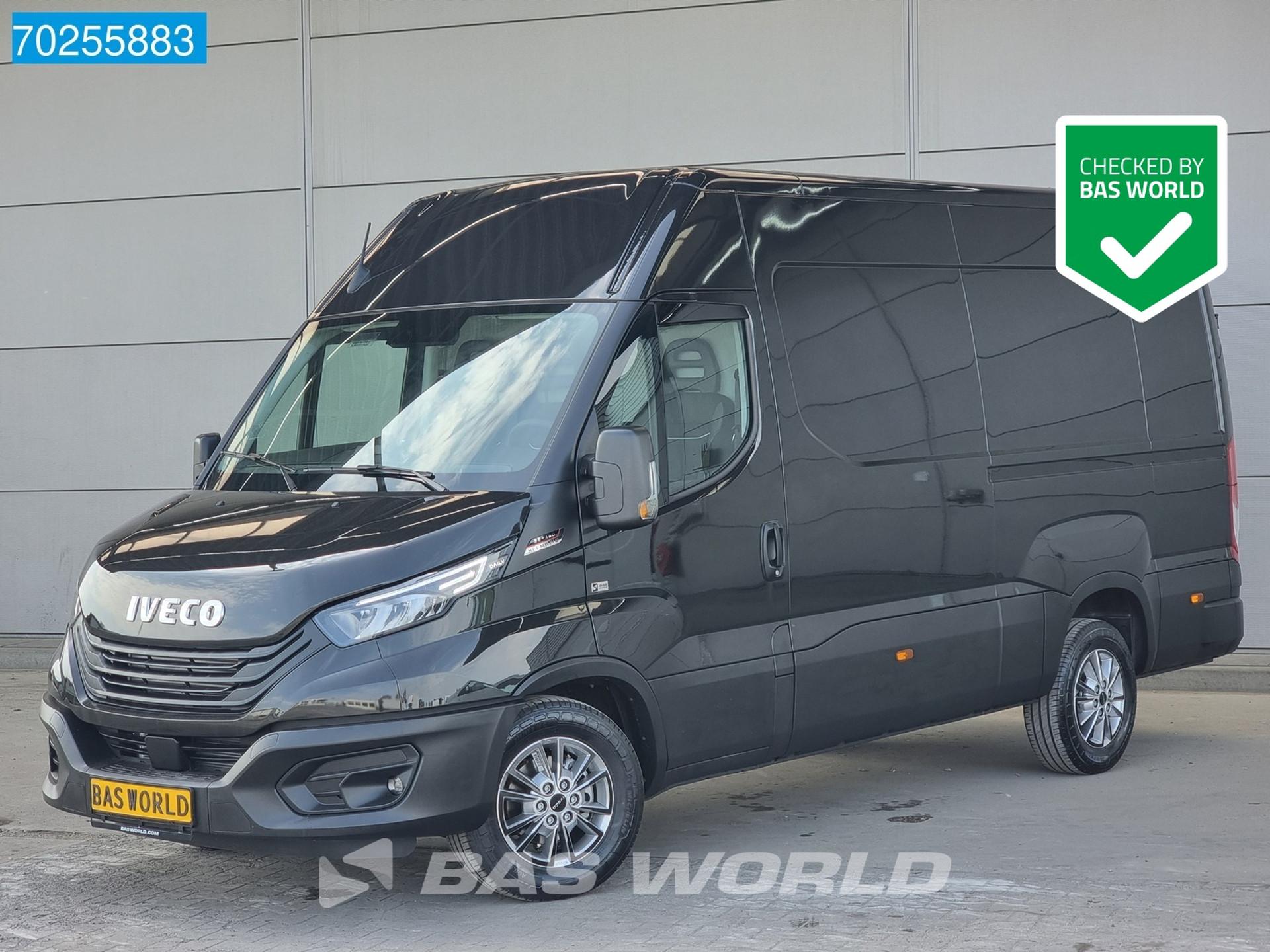 Foto 1 van Iveco 35S18 3.0L Automaat L2H2 LED ACC Navi Camera LM Velgen 12m3 Airco