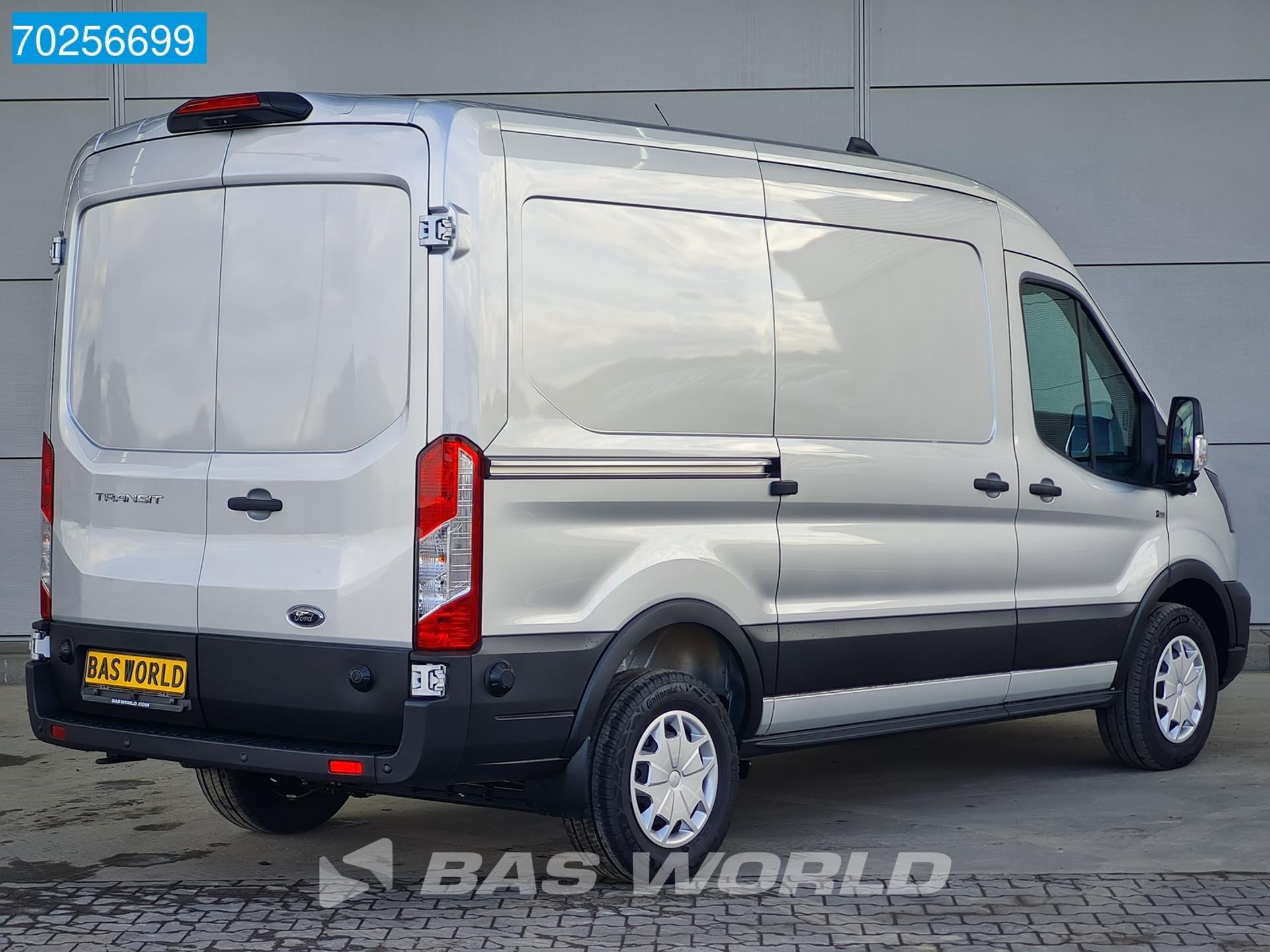 Foto 5 van Ford 130pk L2H2 Nieuw! Trend Airco Cruise 360Camera Parkeersensoren 10m3 Airco Cruise control