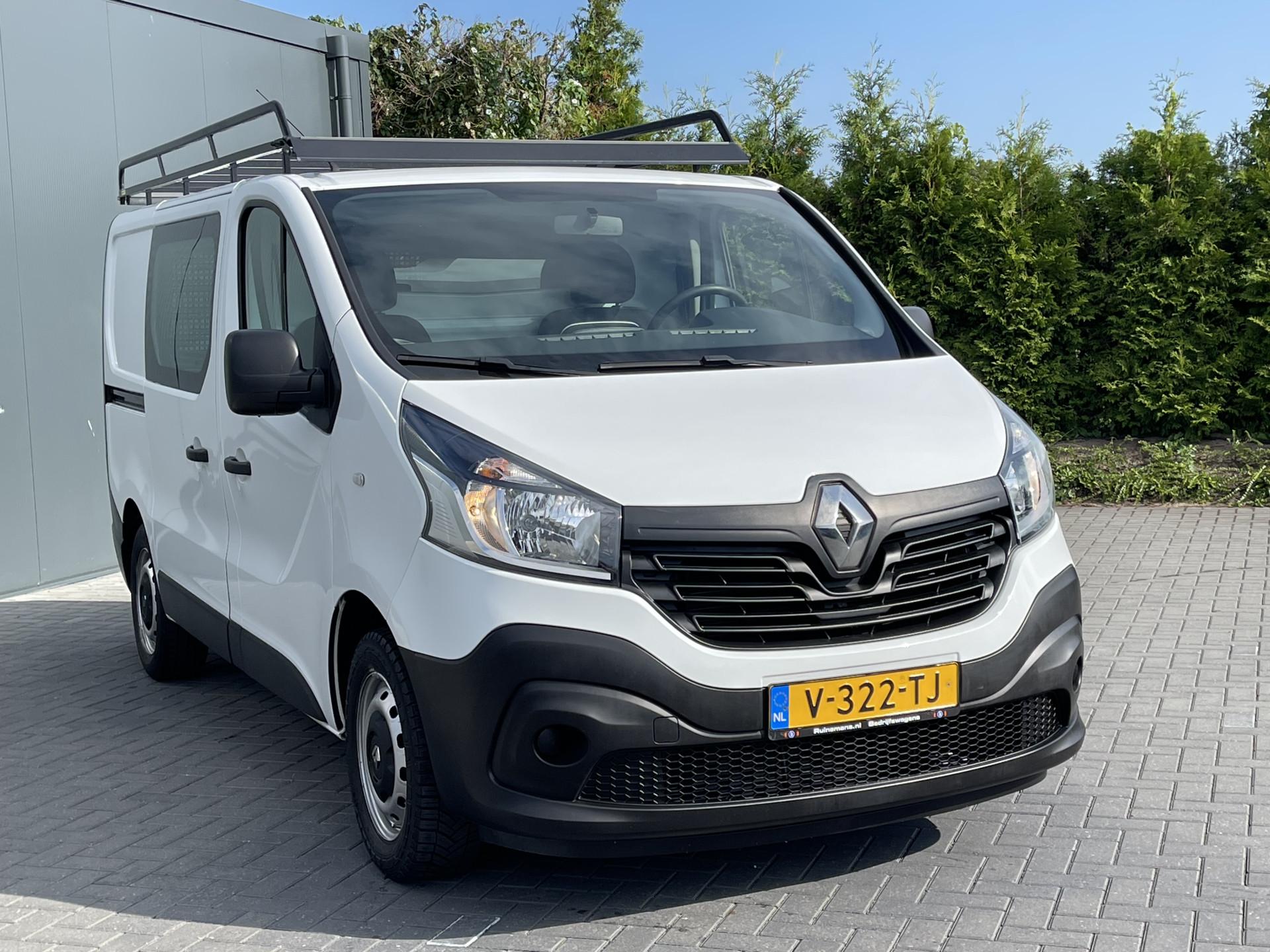 Foto 3 van Renault 1.6 dCi 126 PK / L1H1 / 1e EIG. / IMPERIAAL / TREKHAAK / AIRCO / CRUISE / NAVI