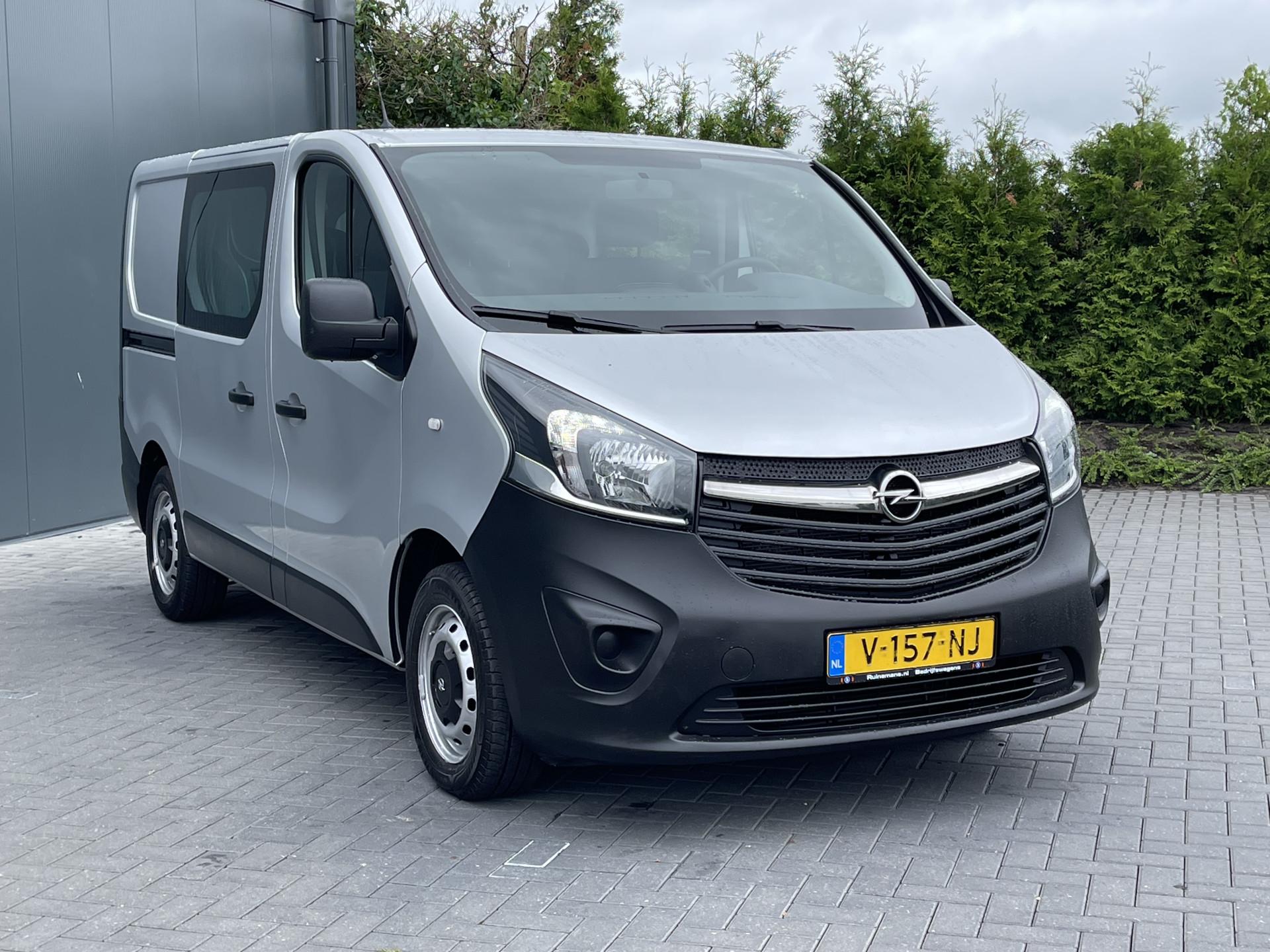 Foto 4 van Opel 1.6 CDTI / L1H1 / DUBBELE CABINE / AIRCO / CRUISE / NAVI / 6 PERS. / DUBBEL CABINE