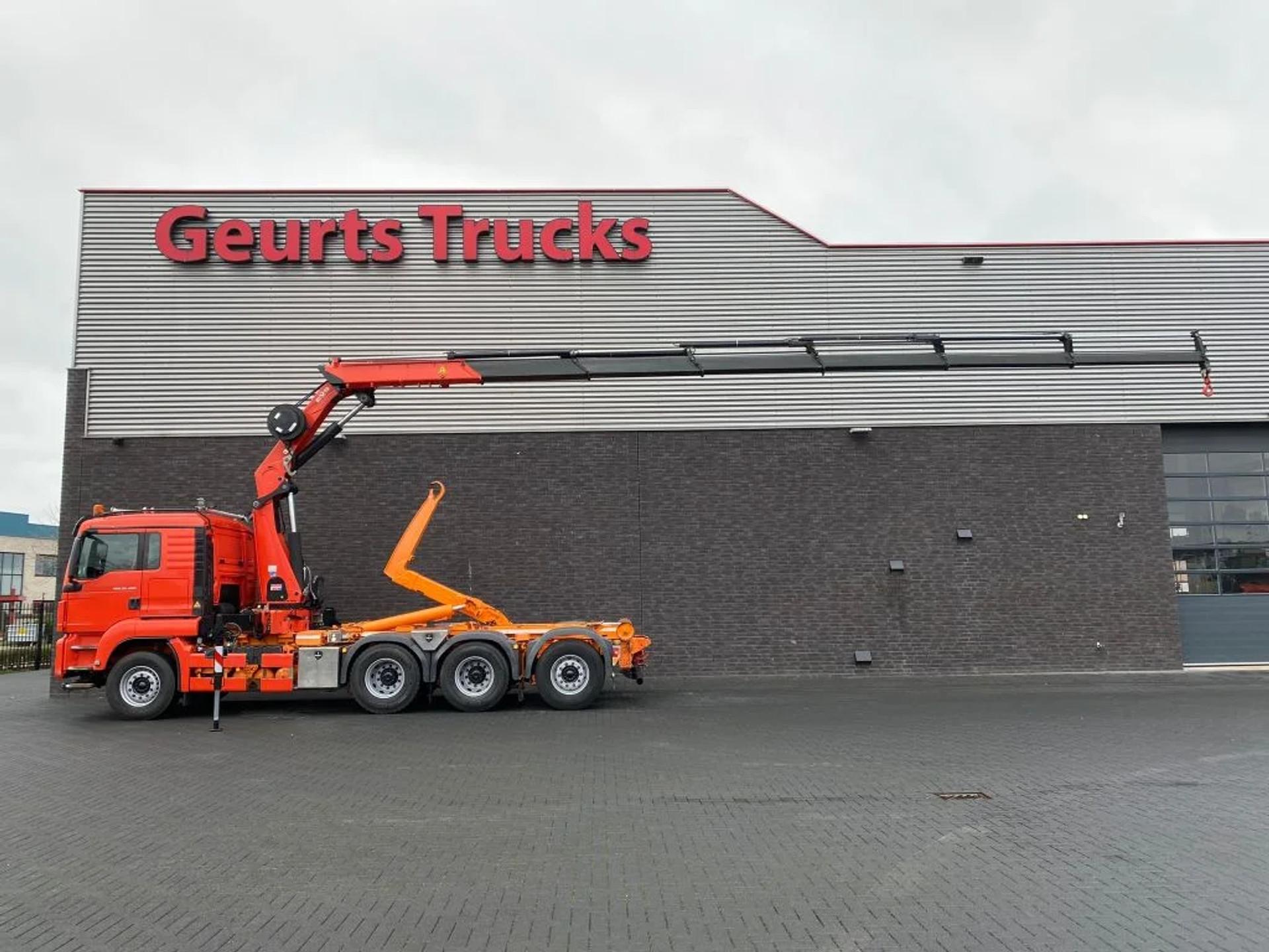 Foto 1 van MAN TGS 35.480 8X4 TRIDEM + 20 TON HAAKARM + HMF 3220-K6 KRAAN/KRAN/CRANE/GRUA