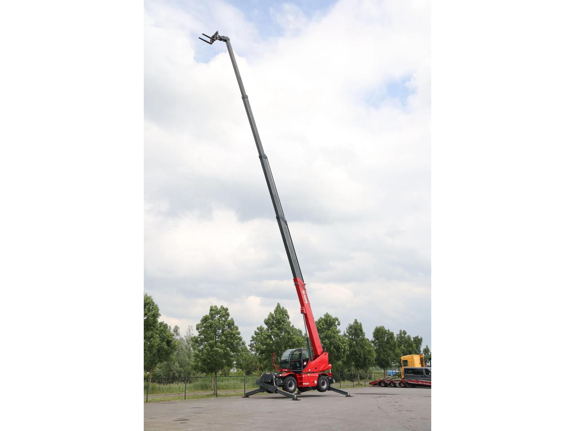 Foto 8 van Magni RTH 5.30 S | REMOTE CONTROL | HYDRAULIC FORKS