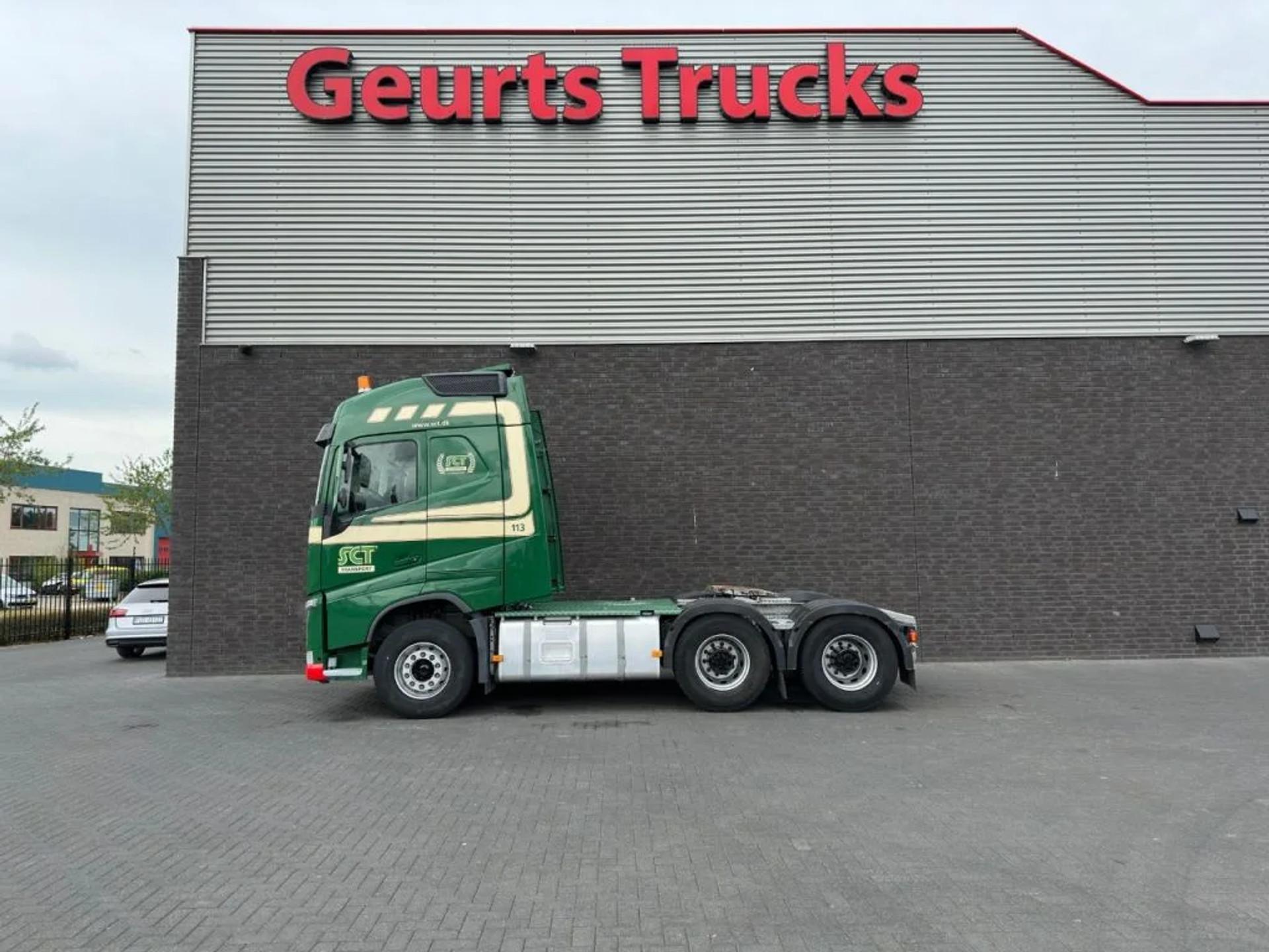 Foto 1 van Volvo FH 500 6X4 TREKKER/TRACTOR/SZM EURO 6 HYDRAULIC