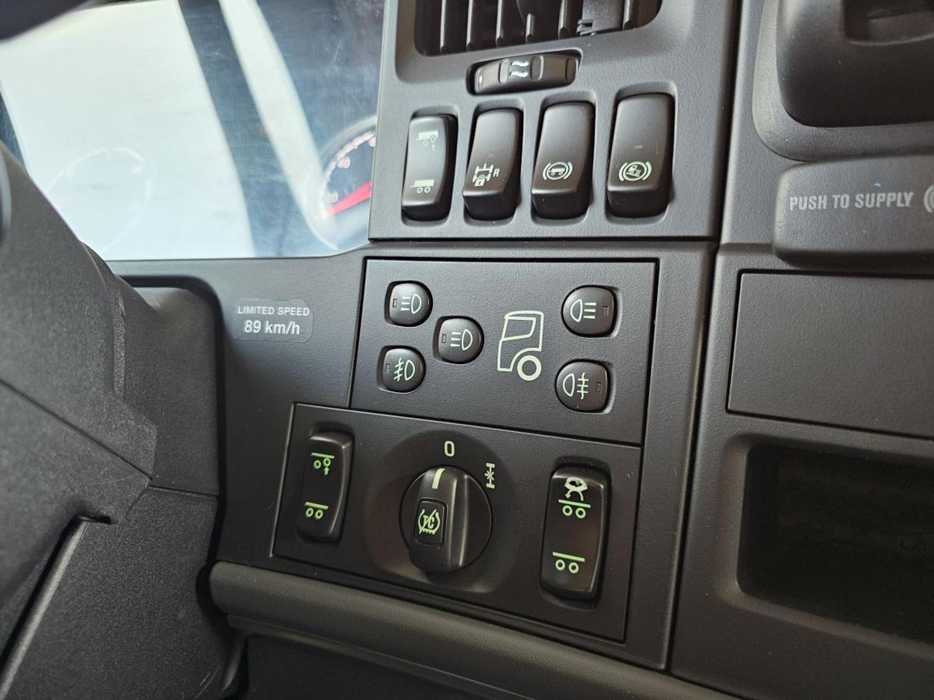 Foto 15 van Scania R450 / FULL-AIR / RETARDER /WB310