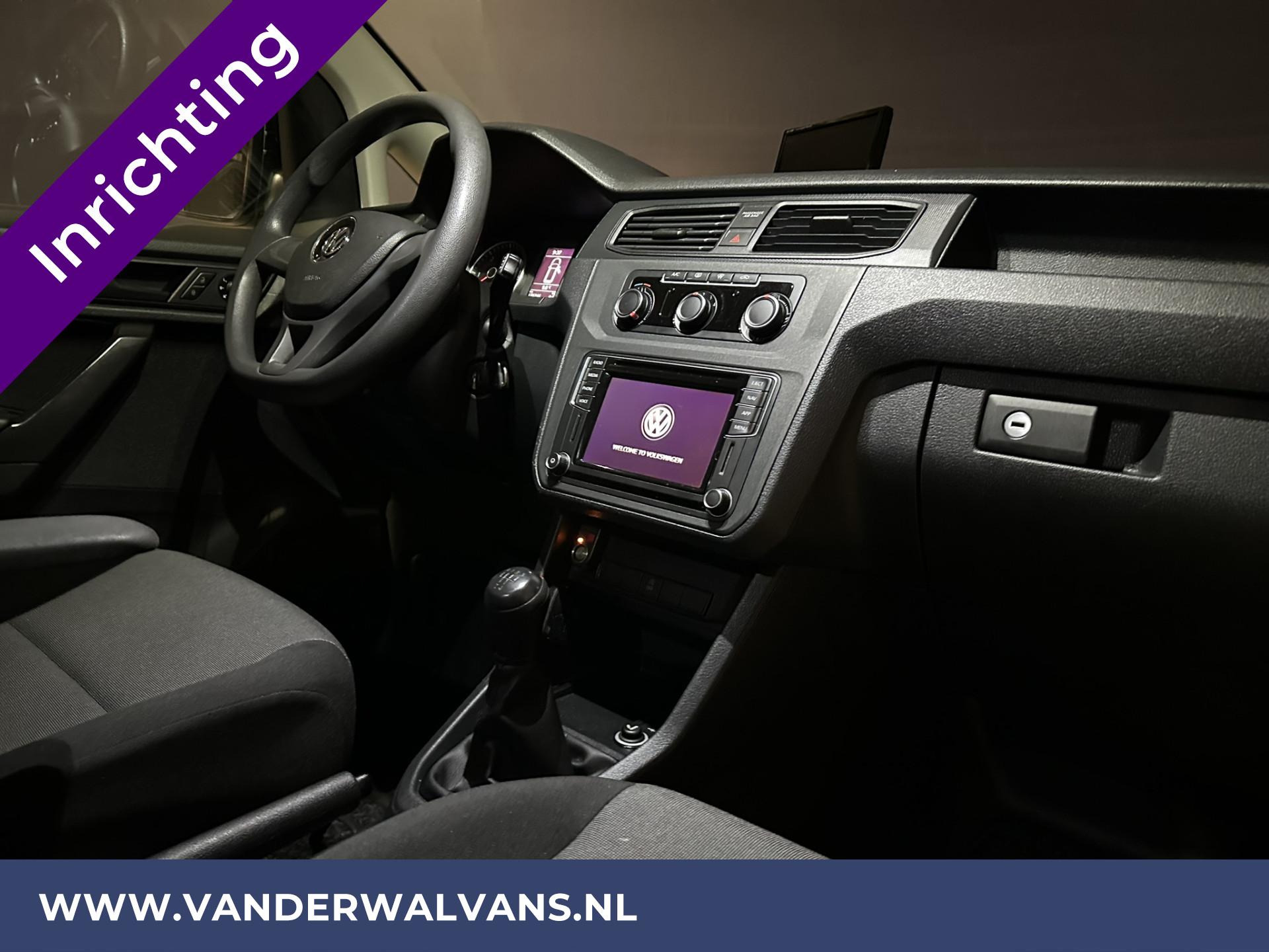 Foto 15 van Volkswagen Caddy 2.0 TDI L1H1 Inrichting Euro6 Airco | Navigatie | Camera | Trekhaak | Apple Carplay | Cruisecontrol