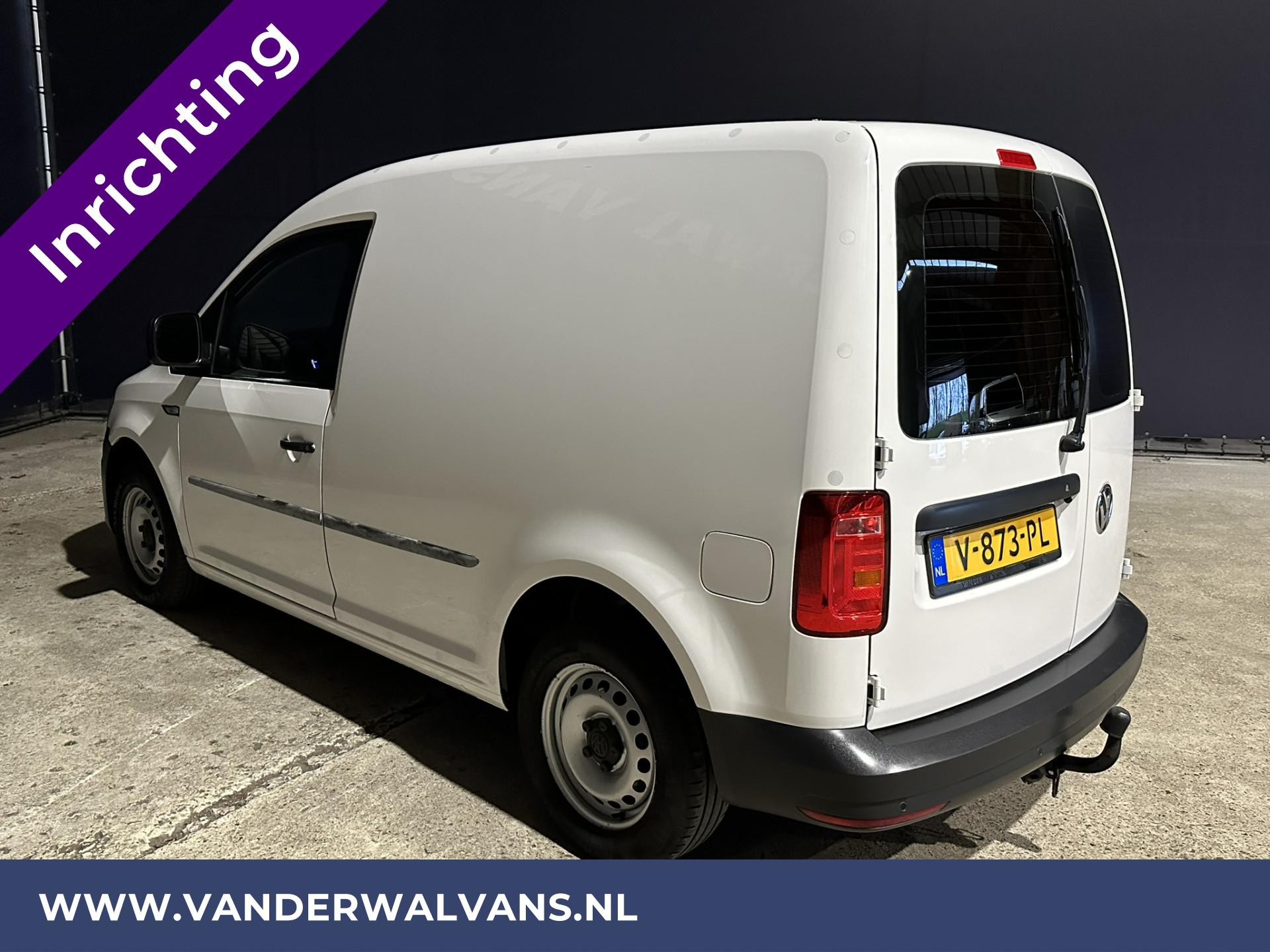 Foto 2 van Volkswagen Caddy 2.0 TDI L1H1 Inrichting Euro6 Airco | Navigatie | Camera | Trekhaak | Apple Carplay | Cruisecontrol