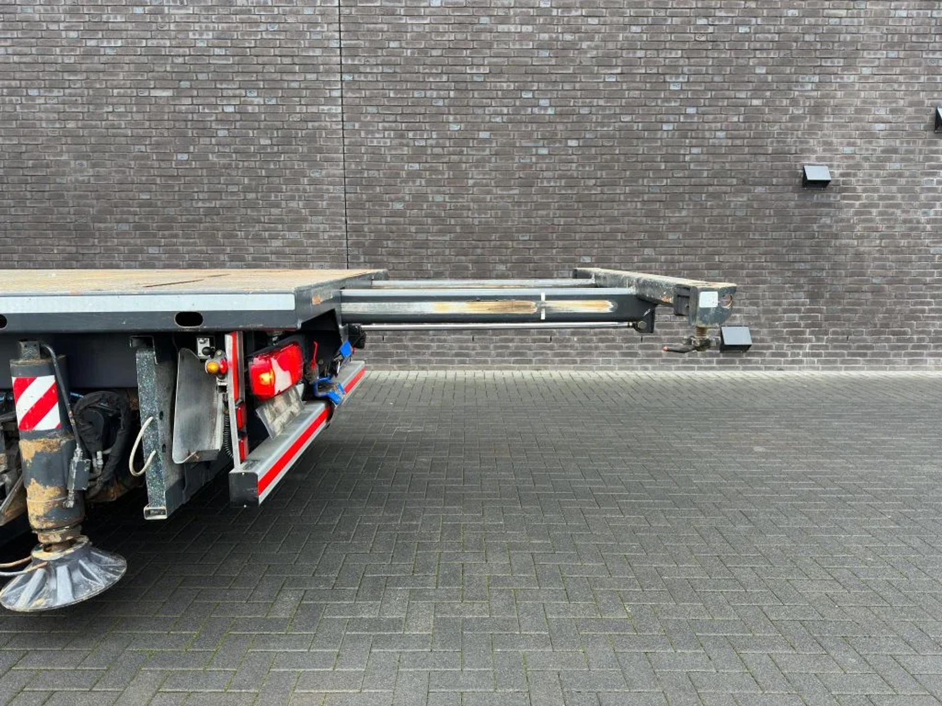 Foto 20 van Scania R520 V8 10X4 TRIDEM + F1650RA.2.28 + JIB L816 KRAAN/KRAN/CRANE/GRUA