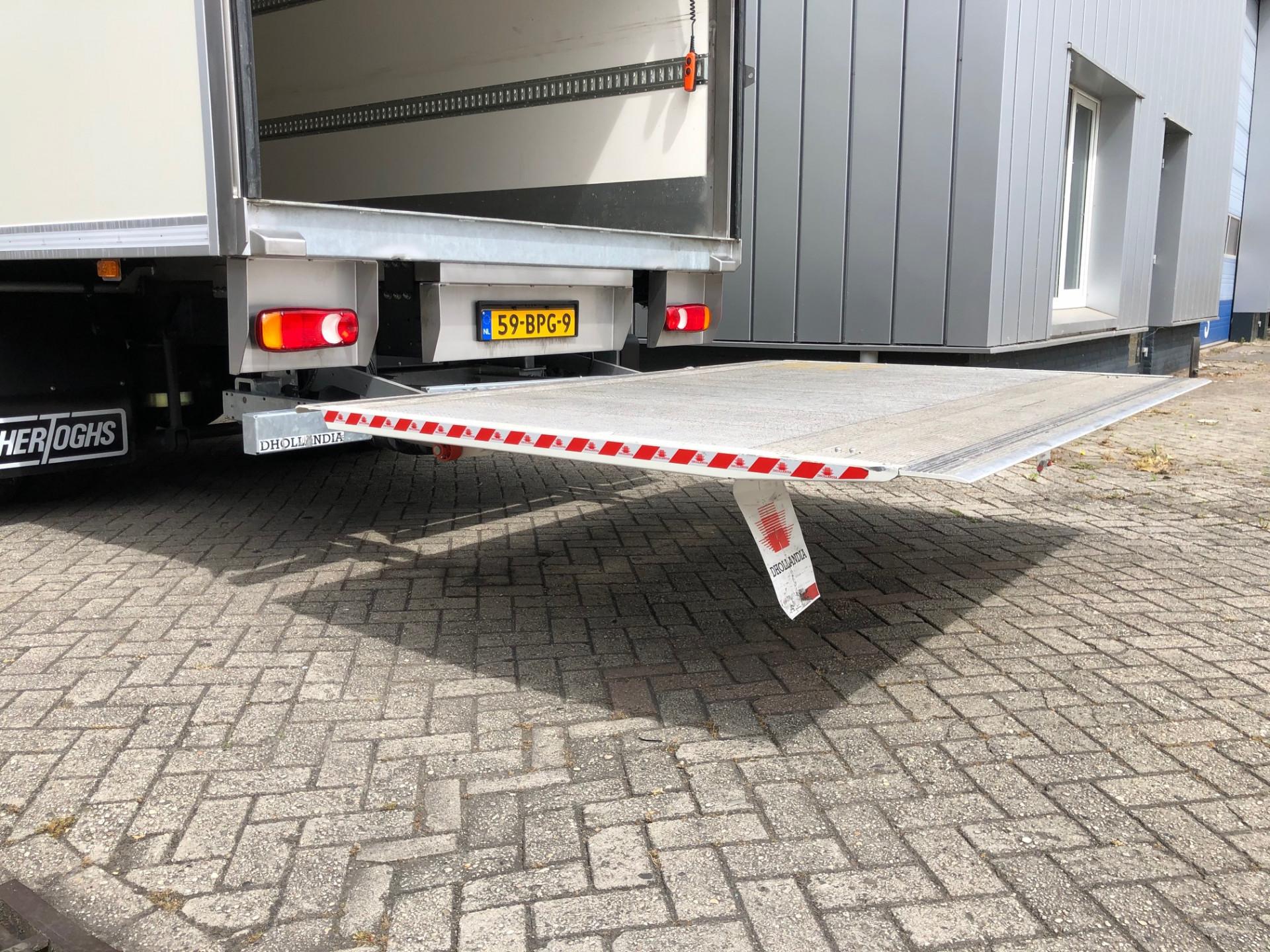 Foto 16 van DAF CF 260 FA / Bakwagen / 2100,- euro p/m All in!!
