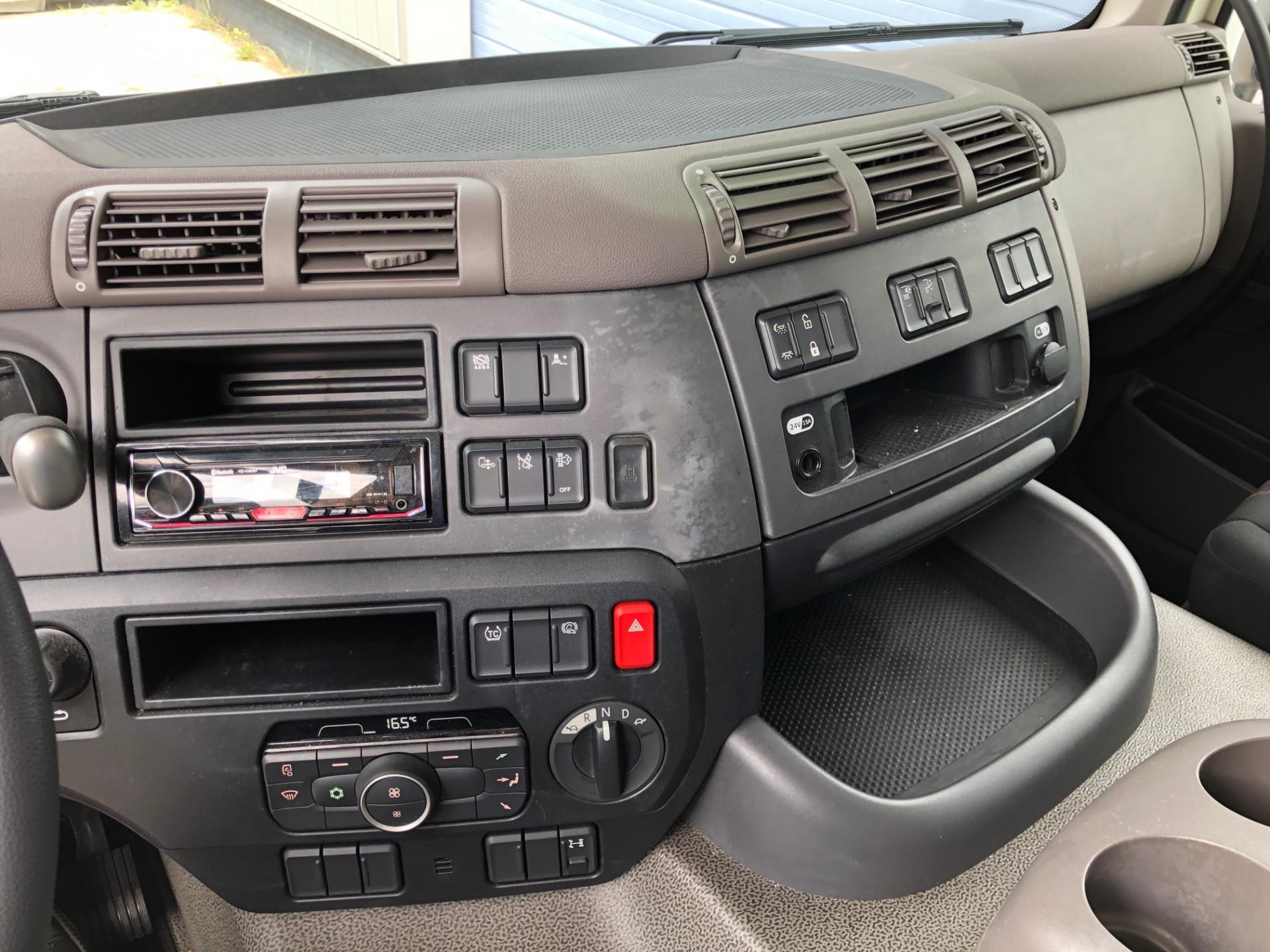 Foto 5 van DAF CF 260 FA / Bakwagen / 2100,- euro p/m All in!!