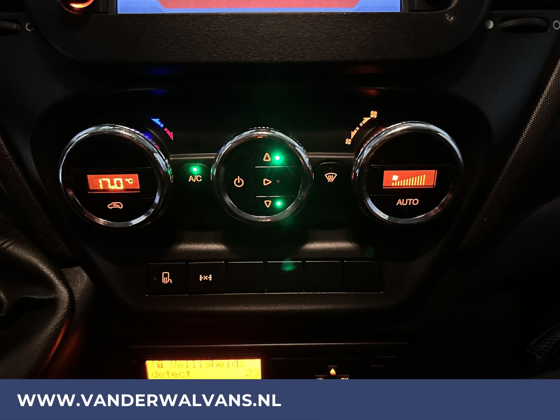 Foto 4 van Iveco Daily 50C17 3.0 Liter 170pk Bakwagen + Achterdeuren Dubbel Lucht Airco |