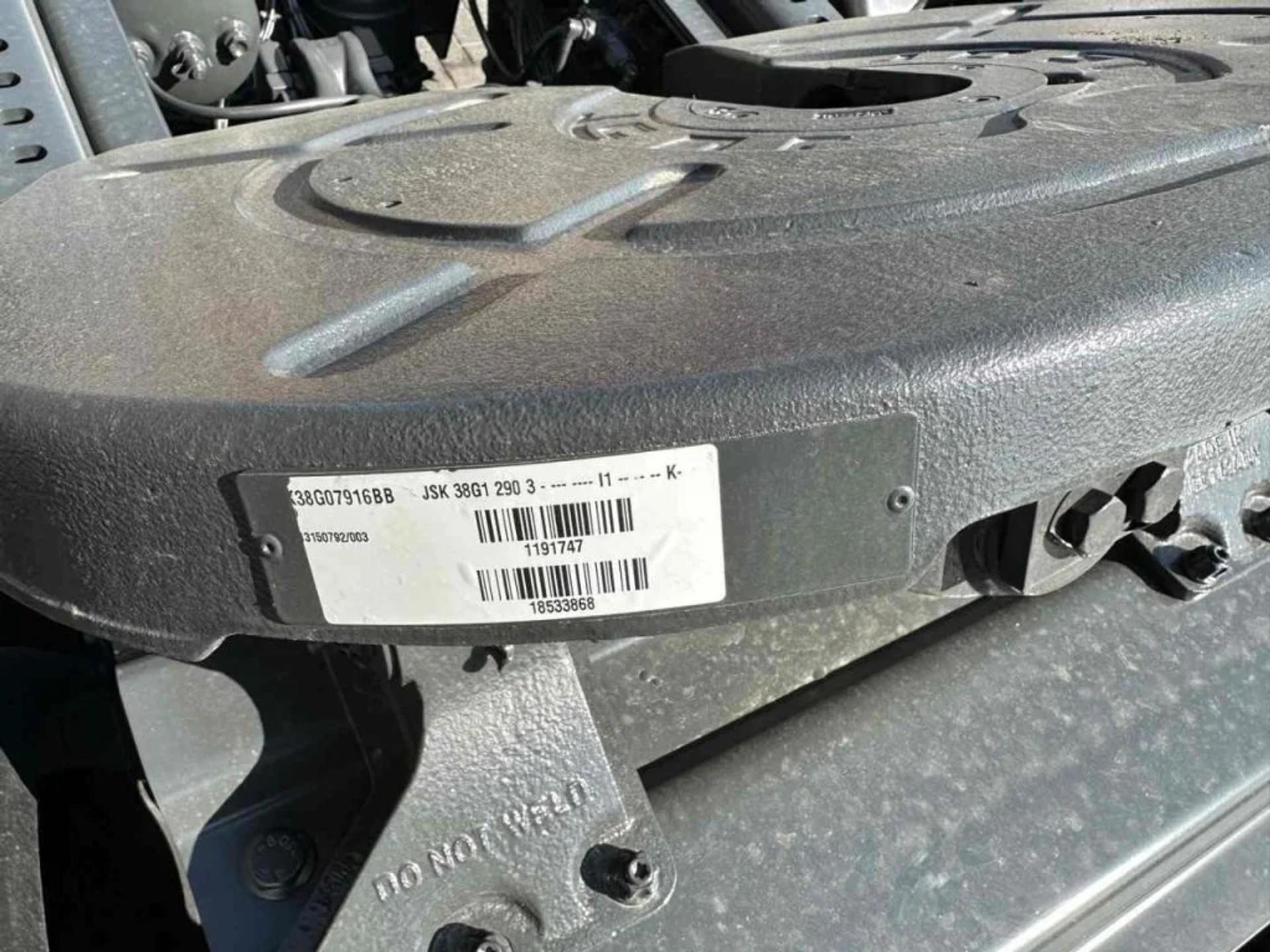 Foto 15 van Mercedes-Benz Arocs 4052 AS 6X6 HEAVY DUTY PRIME MOVERS NEW 2 UNITS IN STOCK !!!!