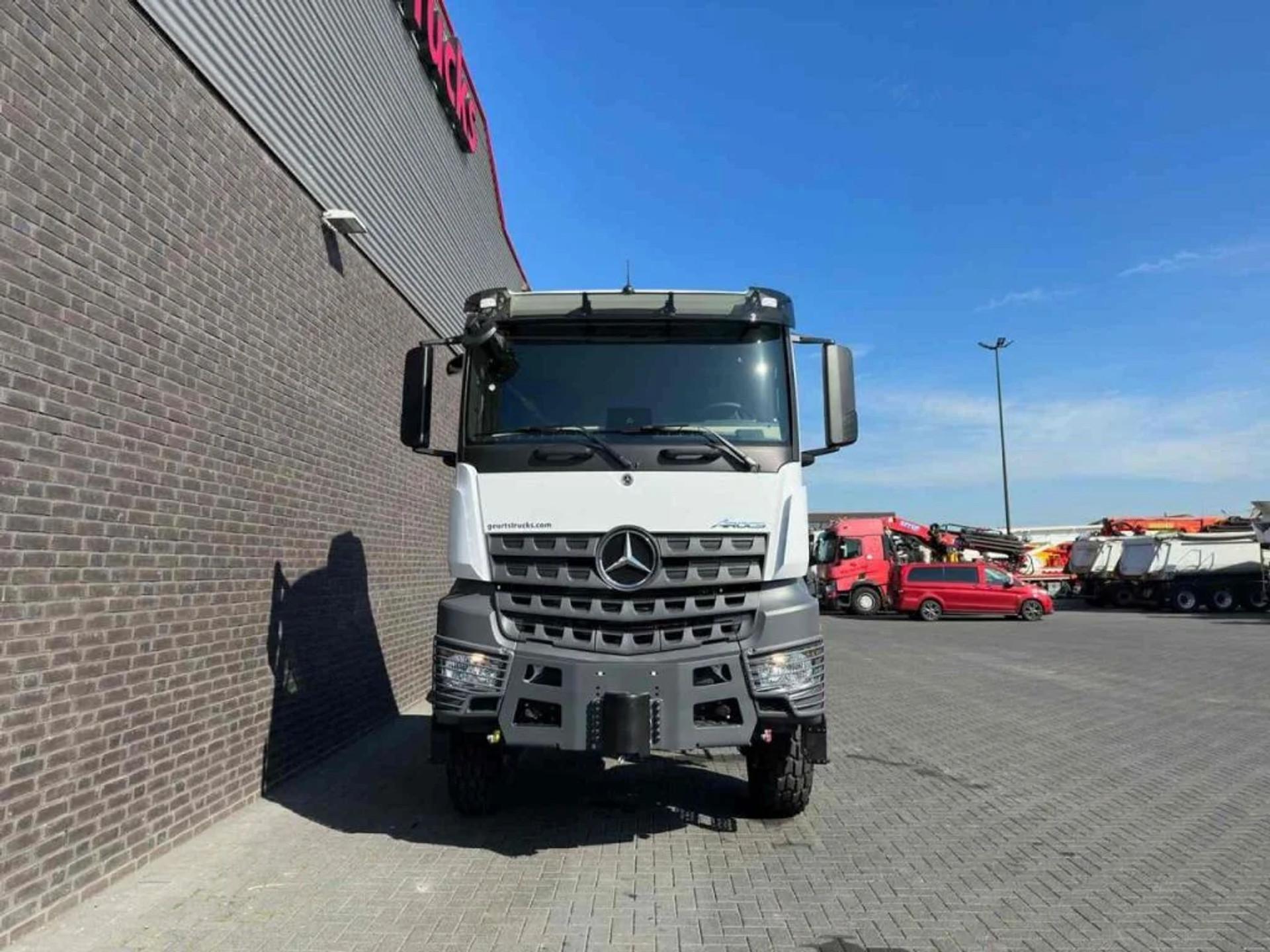 Foto 7 van Mercedes-Benz Arocs 4052 AS 6X6 HEAVY DUTY PRIME MOVERS NEW 2 UNITS IN STOCK !!!!