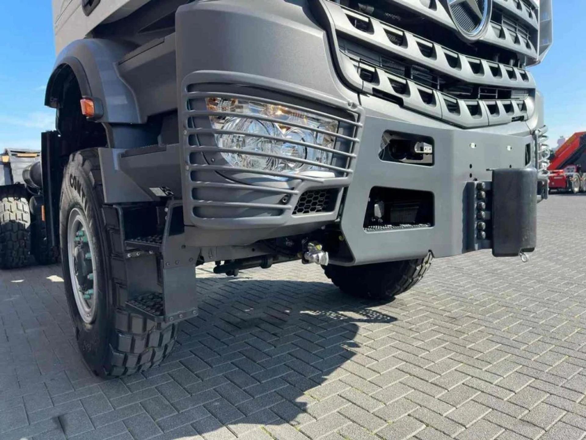 Foto 8 van Mercedes-Benz Arocs 4052 AS 6X6 HEAVY DUTY PRIME MOVERS NEW 2 UNITS IN STOCK !!!!