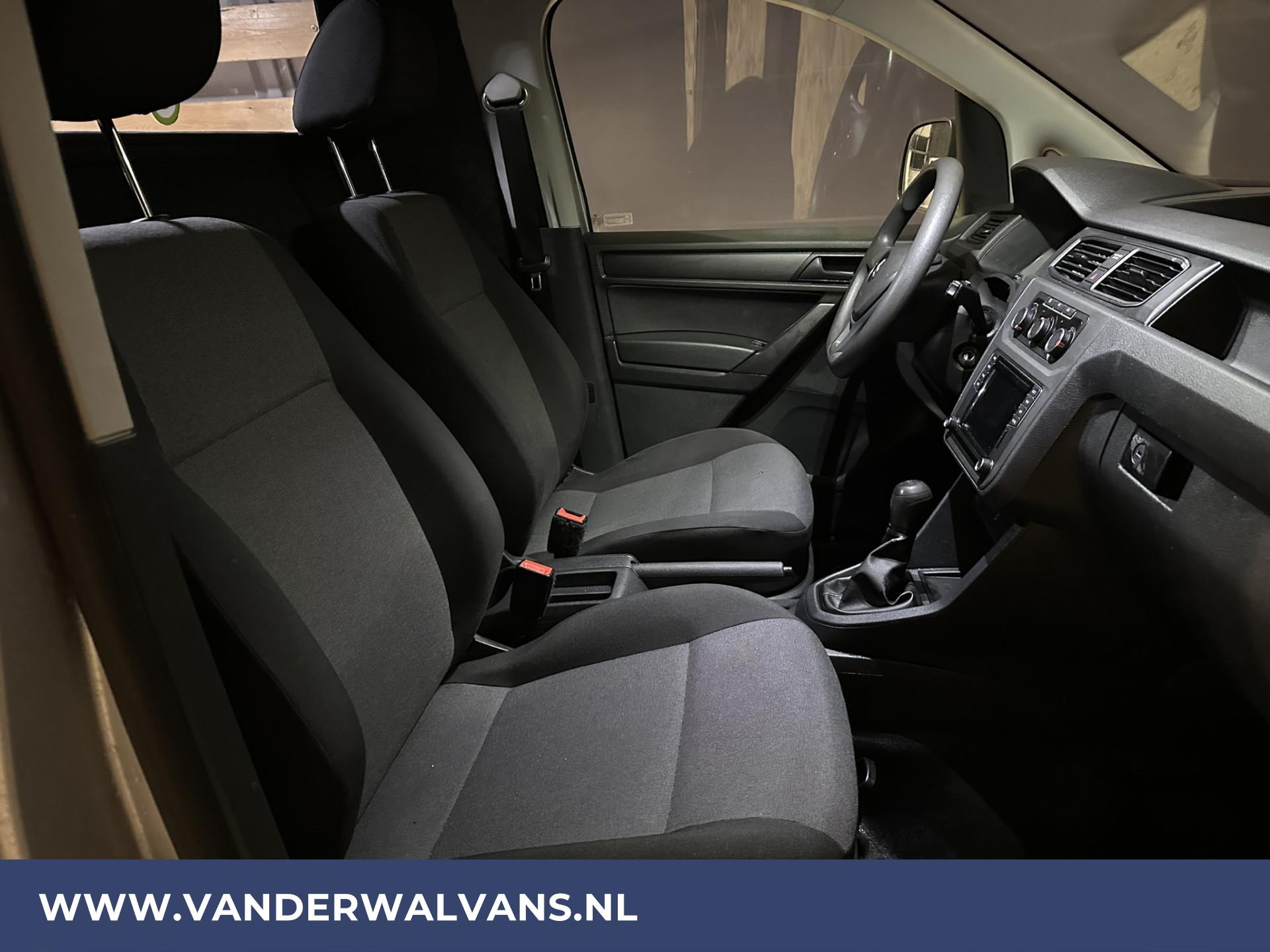 Foto 11 van Volkswagen Caddy 2.0 TDI L1H1 Euro6 Airco | Navigatie | Trekhaak