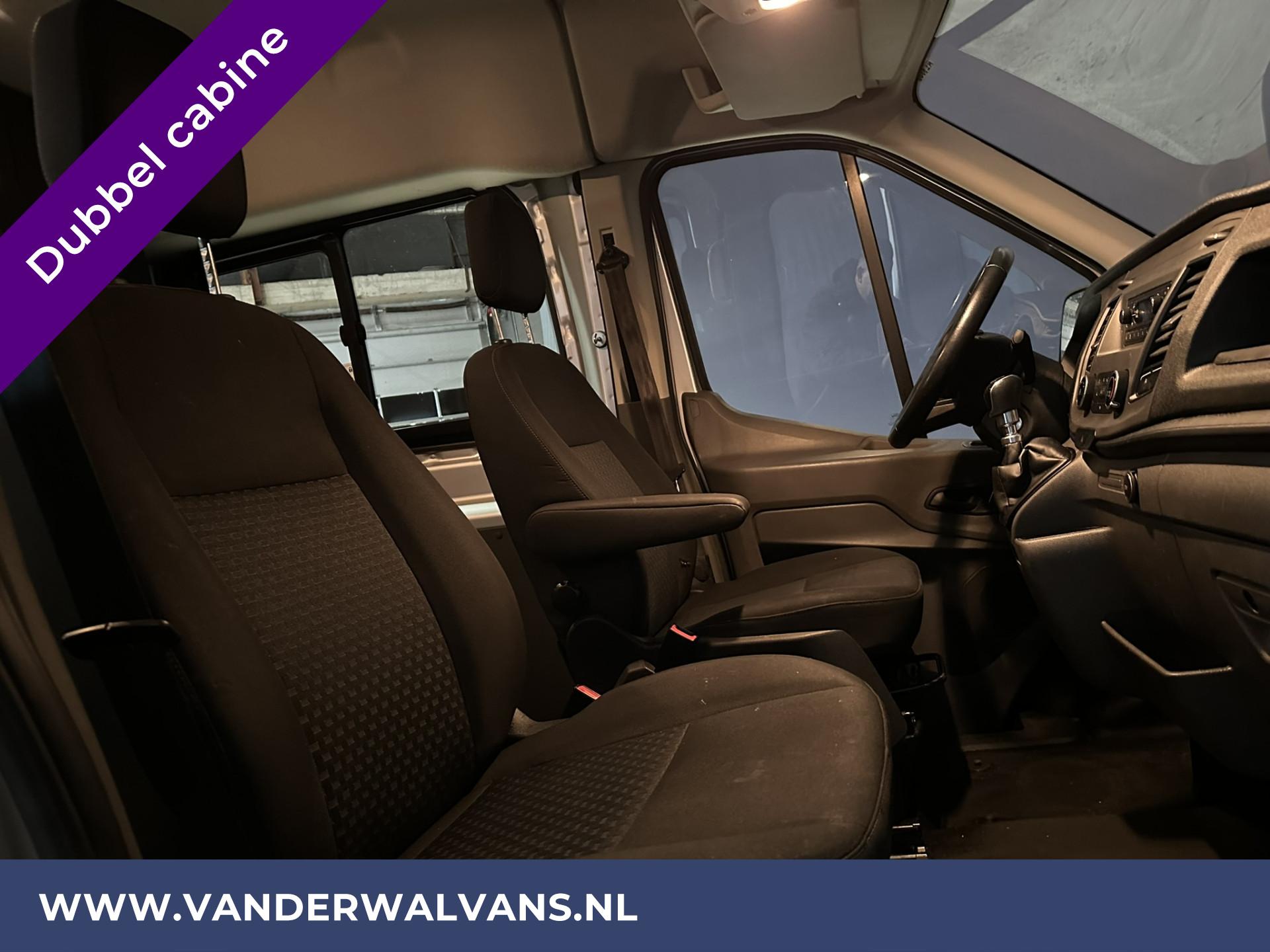 Foto 12 van Ford Transit 2.0 TDCI 131pk L3H2 Dubbele cabine Euro6 Airco | 6-zits | 2500kg Trekhaak | Cruisecontrol