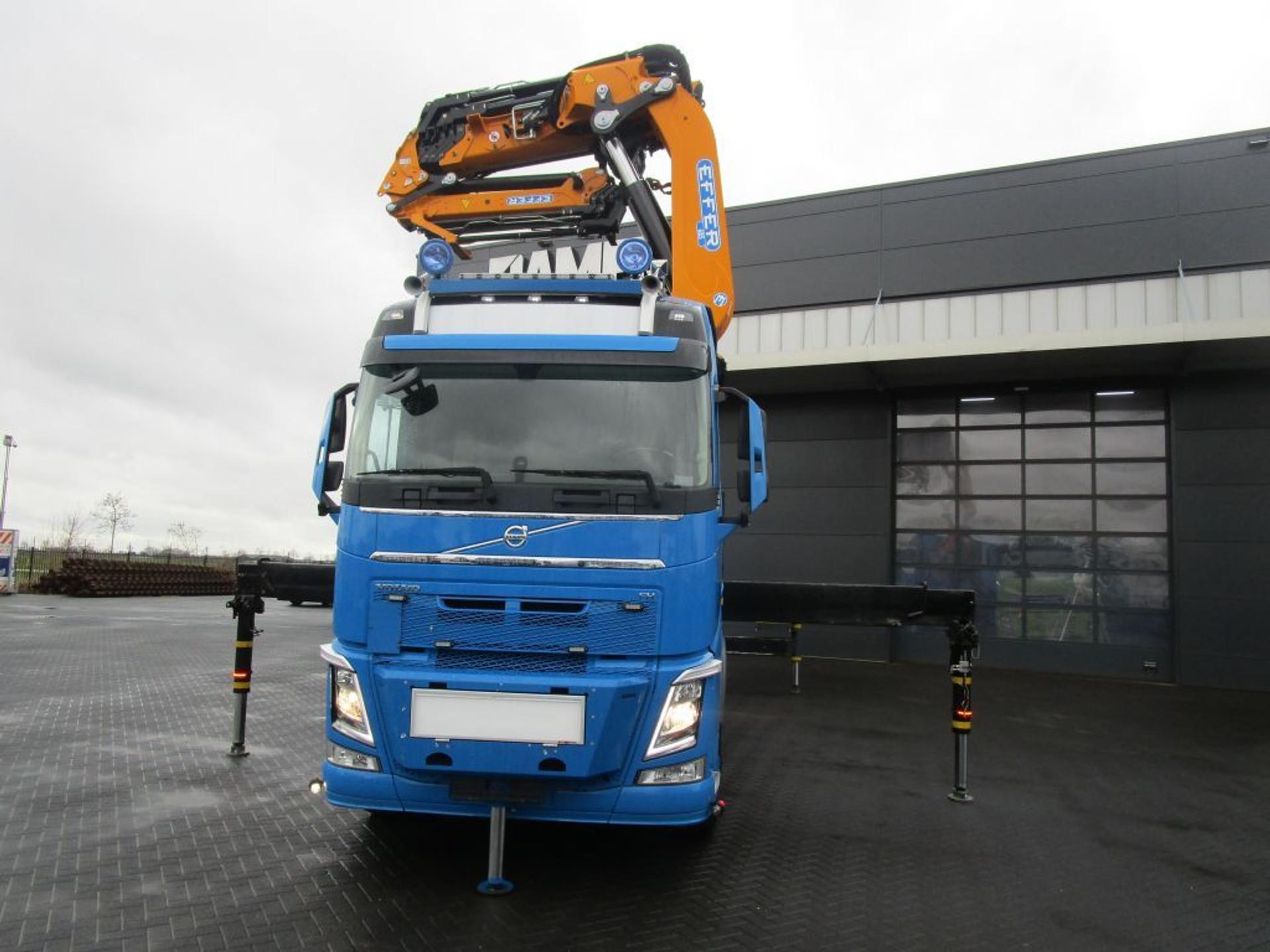 Foto 21 van Volvo FH 550 8x2 Euro 6 EFFER 685/6S + JIB 4S