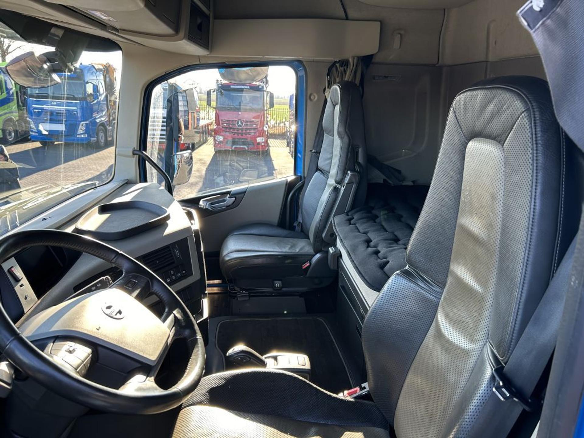 Foto 14 van Volvo FH 540 8x2 EFFER 955/8S + JIB 6S CROSSTAB