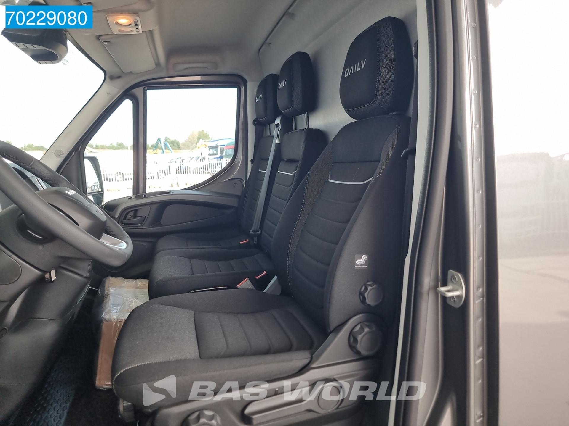 Foto 18 van Iveco 35S18 3.0L Automaat Navi ACC LED Camera 180PK LMV Airco