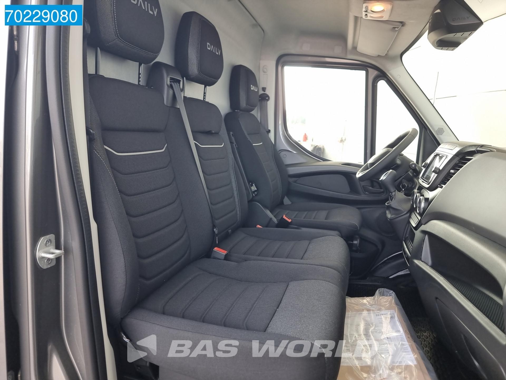 Foto 20 van Iveco 35S18 3.0L Automaat Navi ACC LED Camera 180PK LMV Airco