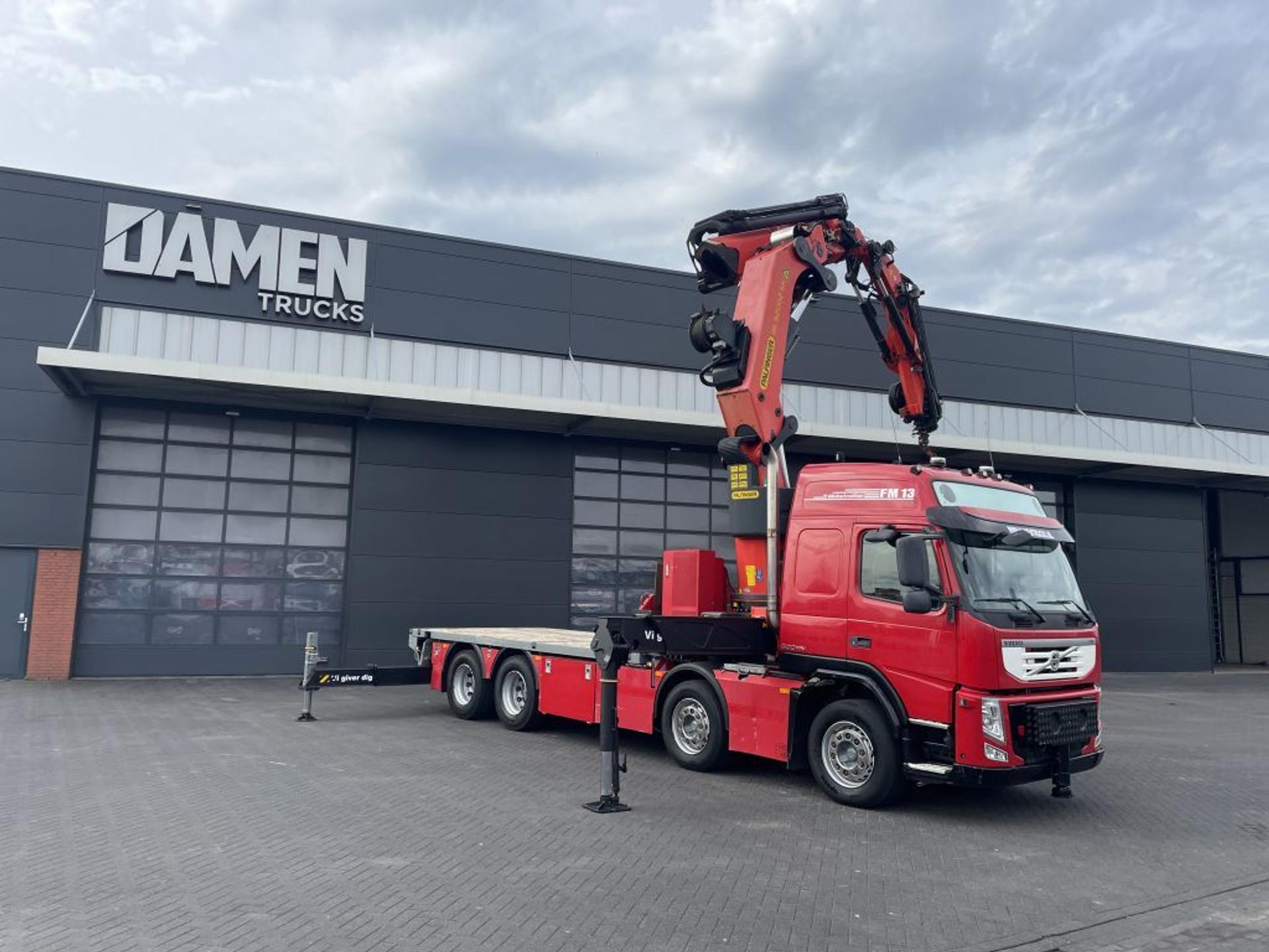 Foto 2 van Volvo FM 500 EEV 8x4 Palfinger PK 92002-SH G + JIB PJ 125 E