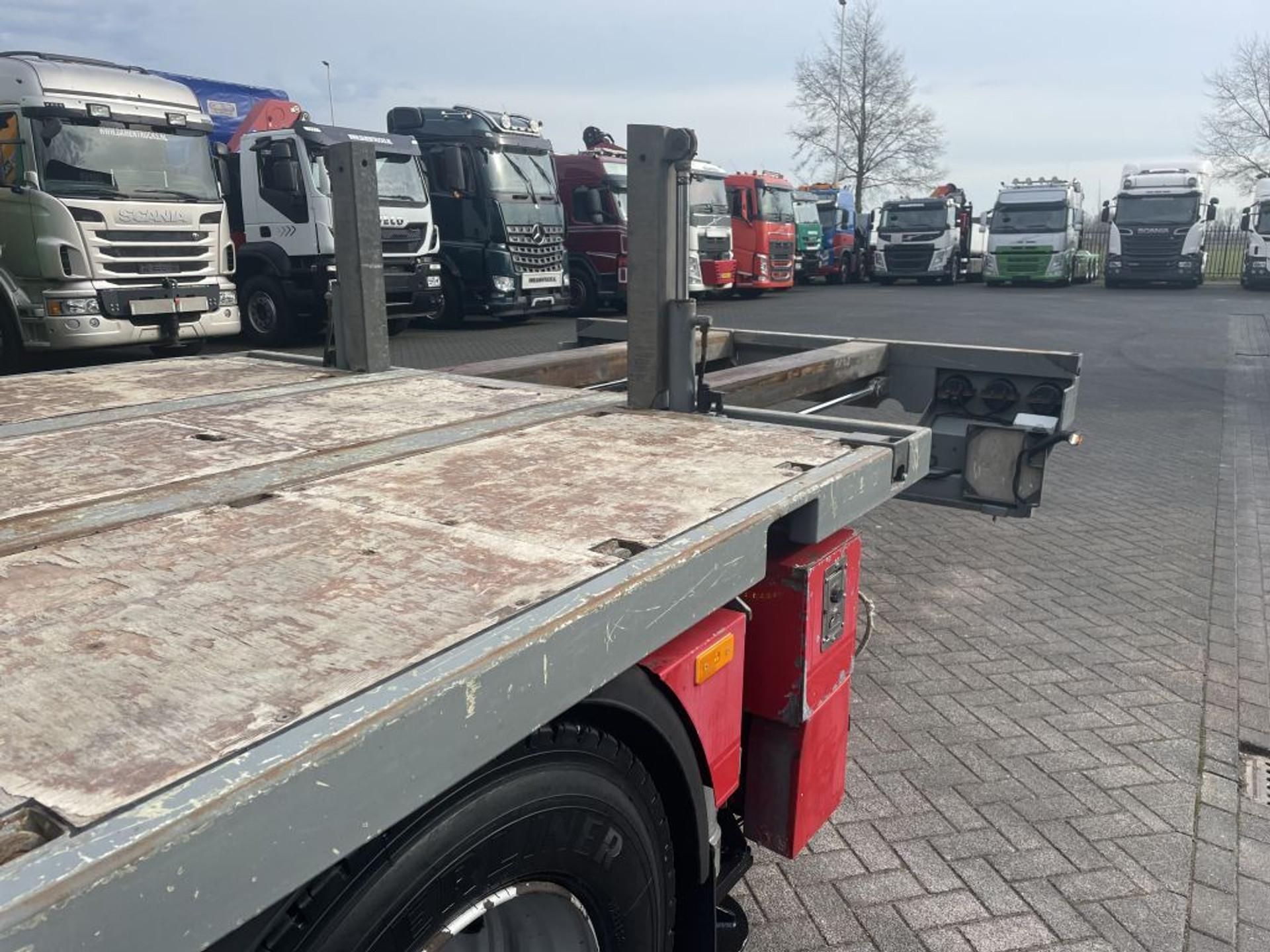 Foto 26 van Volvo FM 500 EEV 8x4 Palfinger PK 92002-SH G + JIB PJ 125 E