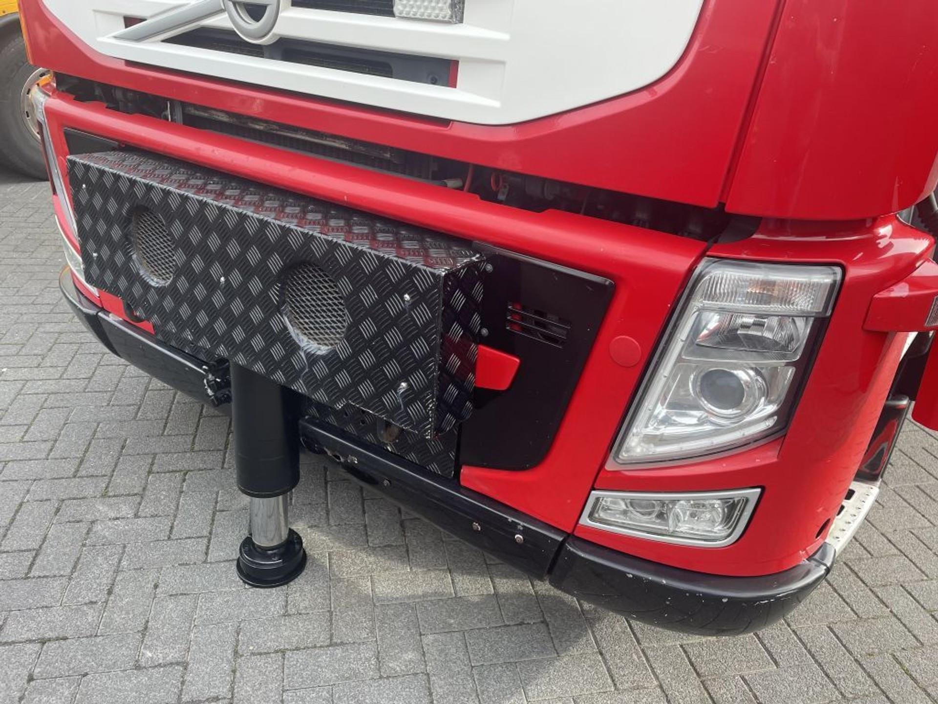 Foto 27 van Volvo FM 500 EEV 8x4 Palfinger PK 92002-SH G + JIB PJ 125 E