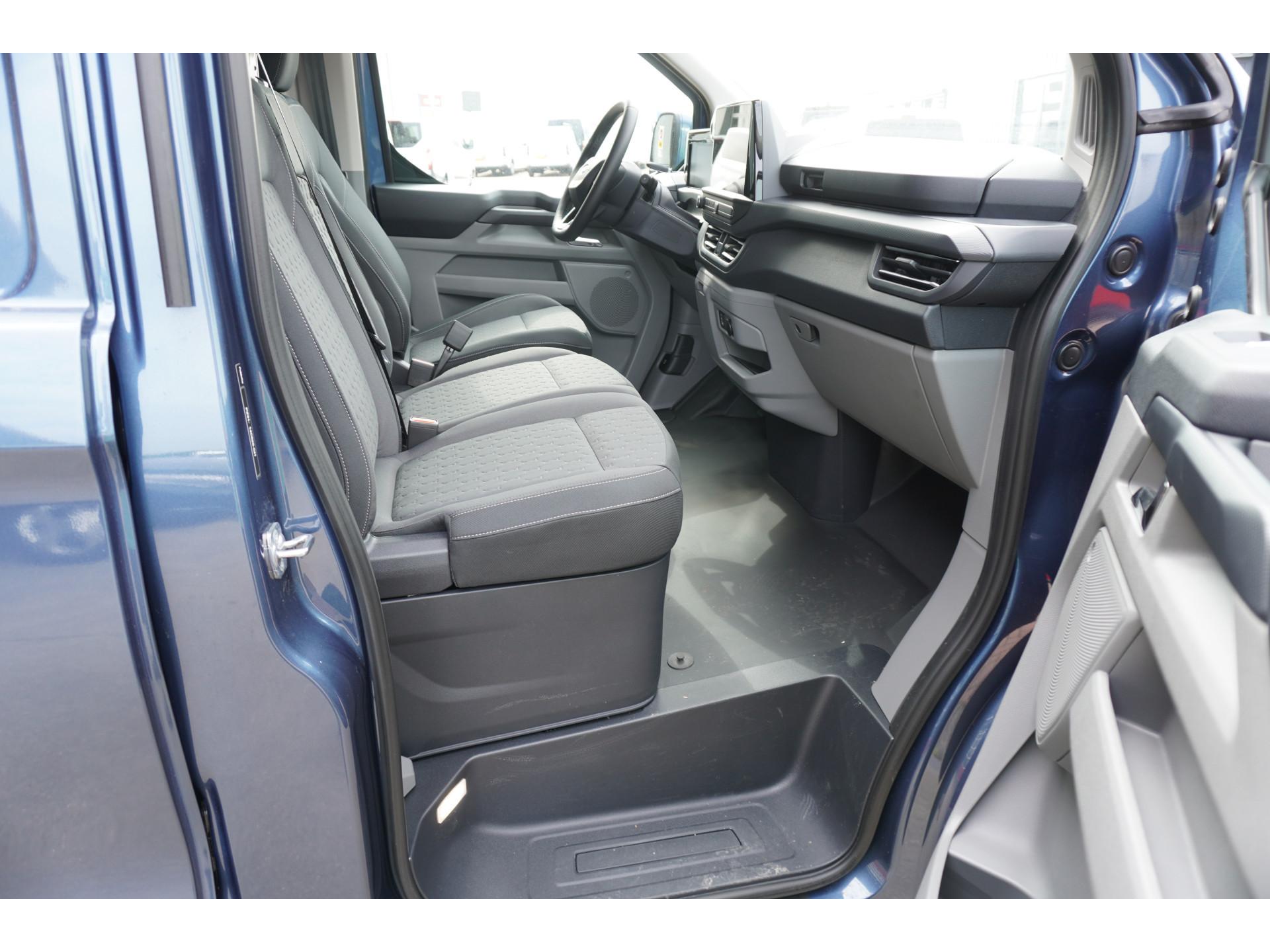 Foto 10 van Ford 320L 2.0 TDCI 170PK L2H1 Limited Automaat