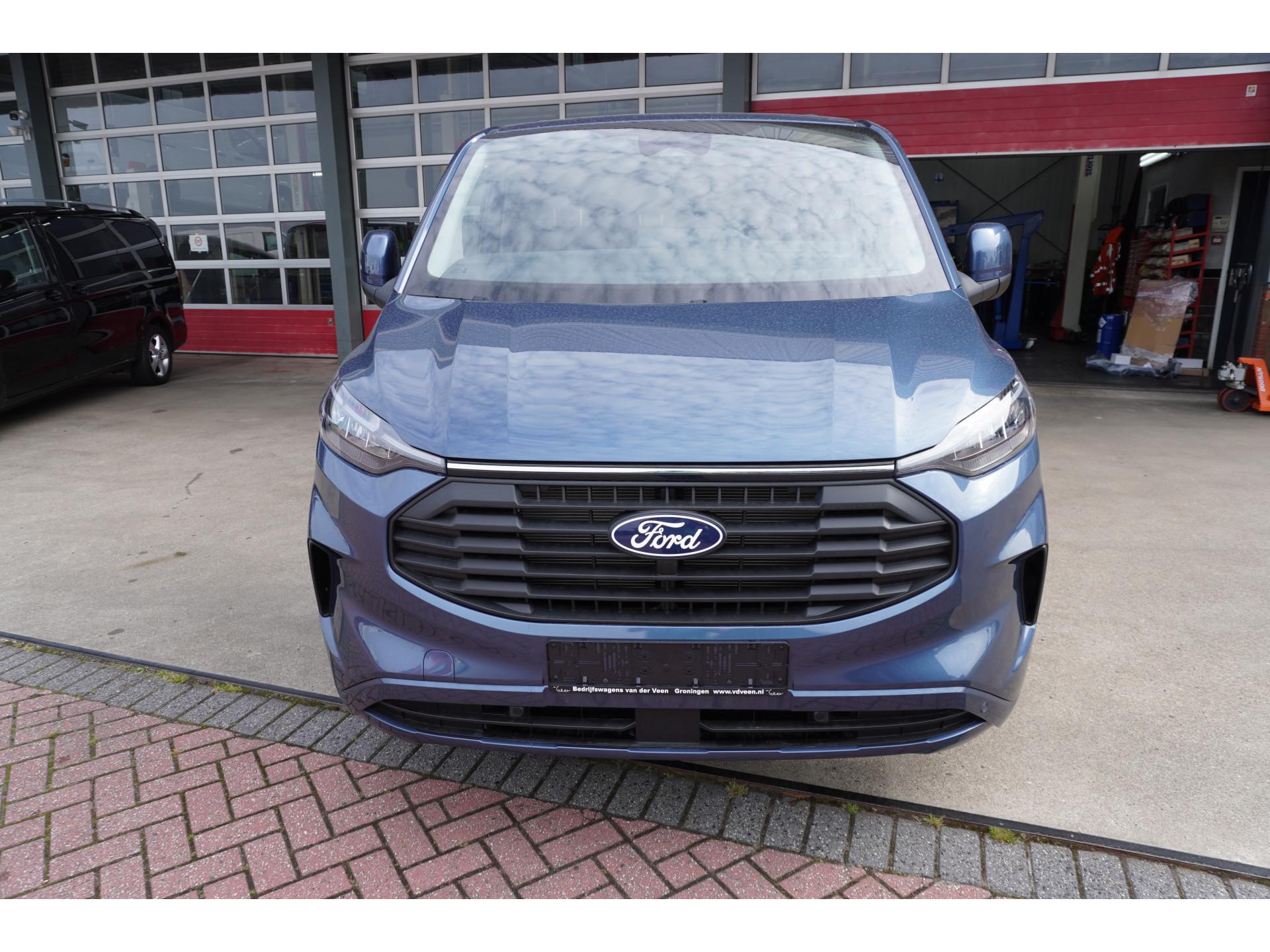 Foto 3 van Ford 320L 2.0 TDCI 170PK L2H1 Limited Automaat