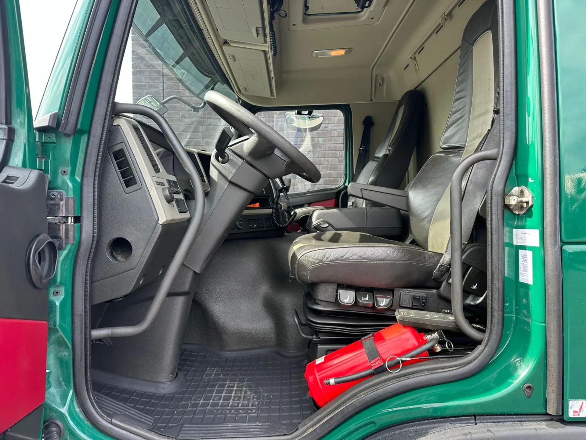 Foto 19 van Volvo FM 500 8X2 + FASSI F1350RA.2.28 XHE-DYNAMIC + JIB L616 KRAAN/KRAN/CRANE/GRUA