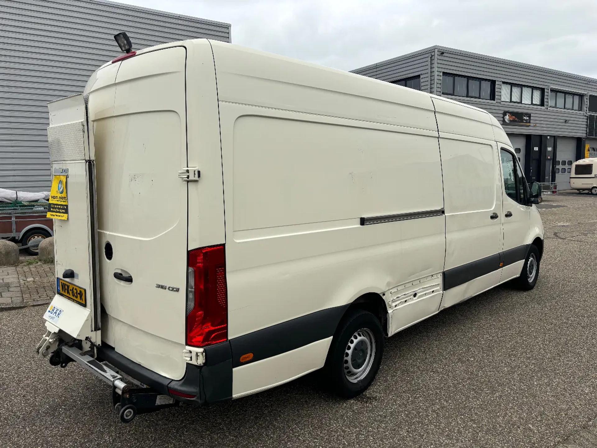 Foto 4 van Mercedes-Benz 316CDI L3H2 Koelwagen 2X Carrier Koel Unit Met Stekker + Laadklep Automaat Airco Cruisecontrol EURO 6