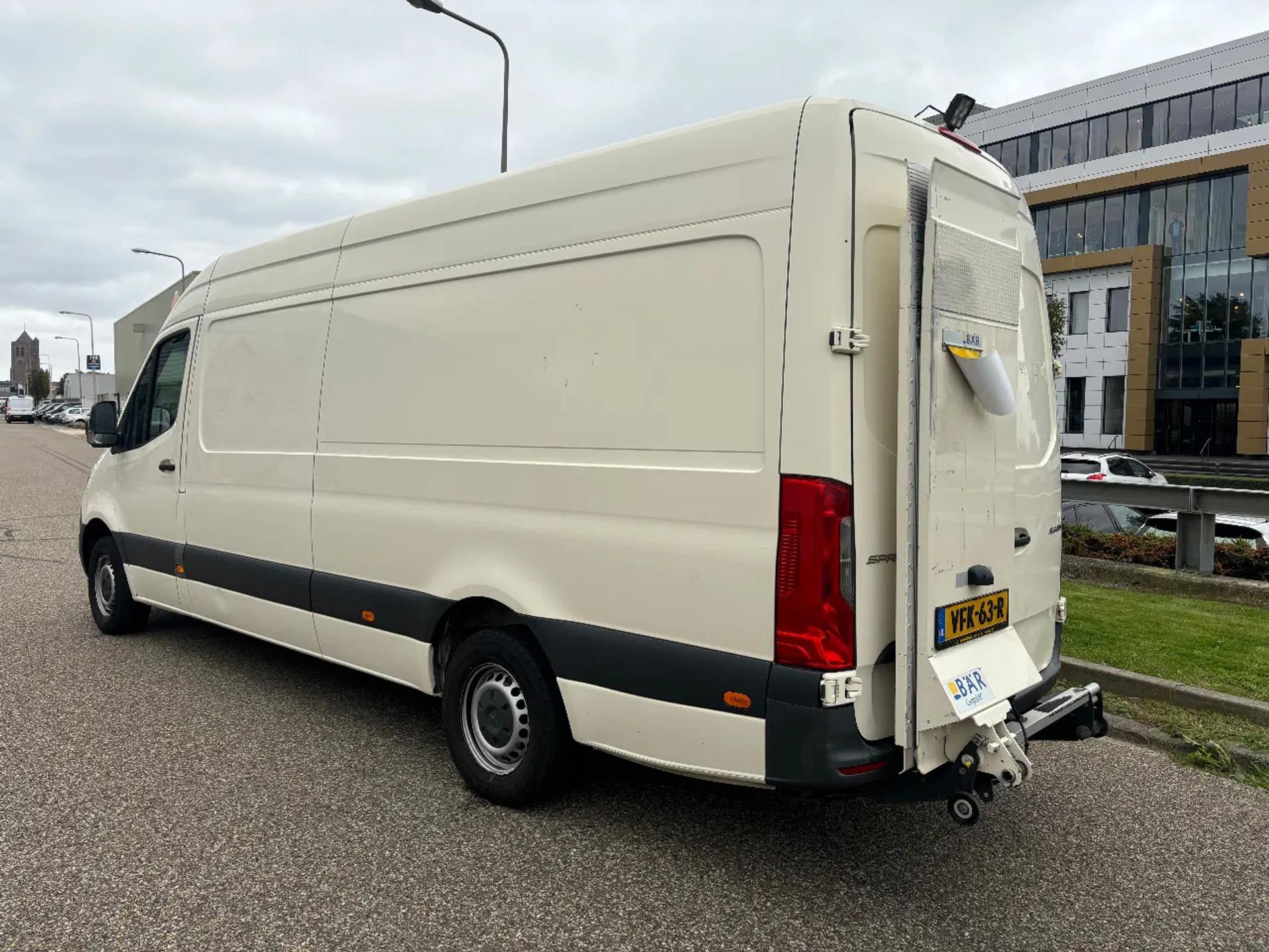 Foto 6 van Mercedes-Benz 316CDI L3H2 Koelwagen 2X Carrier Koel Unit Met Stekker + Laadklep Automaat Airco Cruisecontrol EURO 6