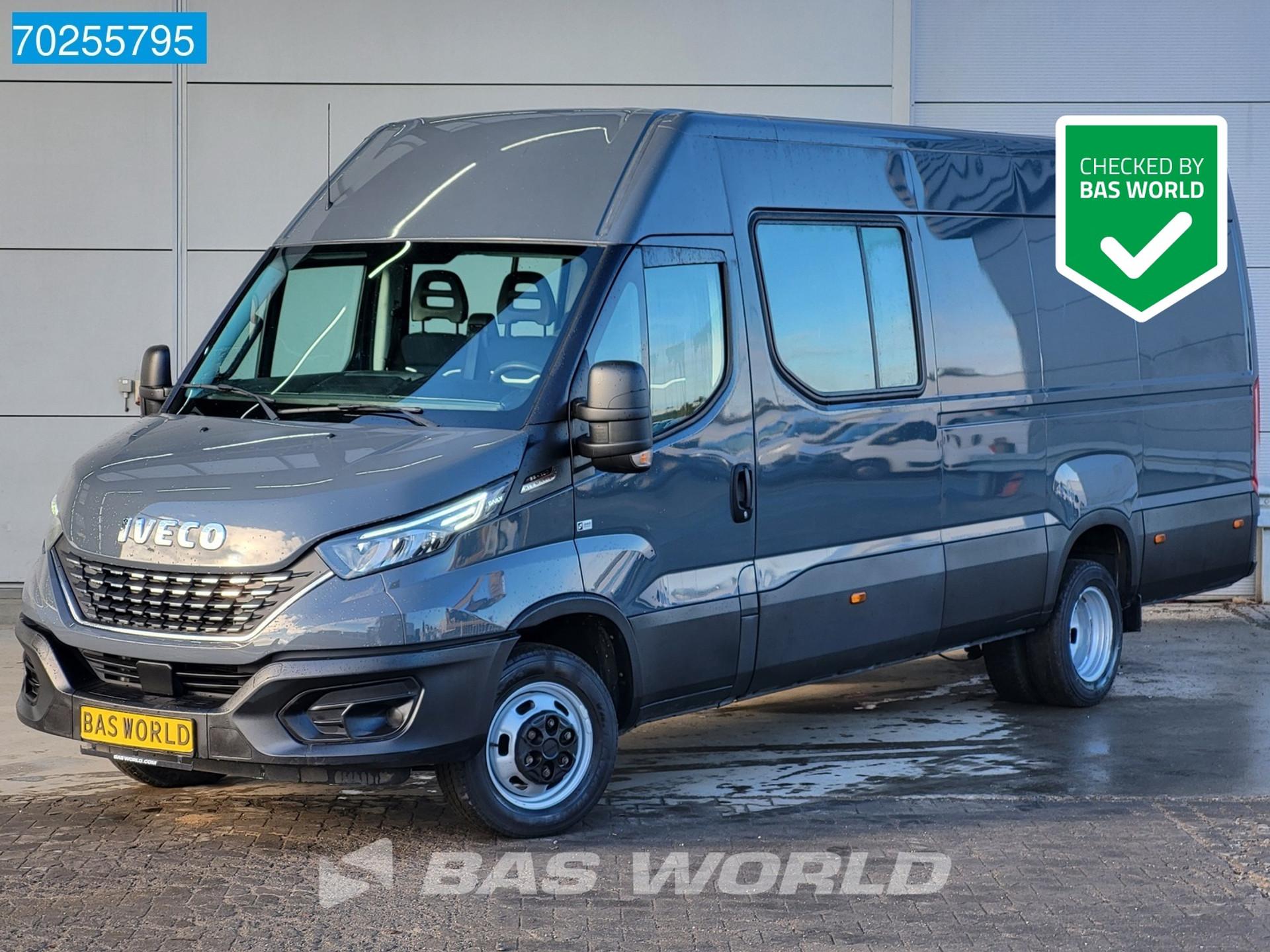 Foto 1 van Iveco 35C18 3.0L Automaat Dubbel cabine Dubbel lucht Airco Cruise 180 PK Euro 6 12m3 Airco Dubbel cabine Cruise control