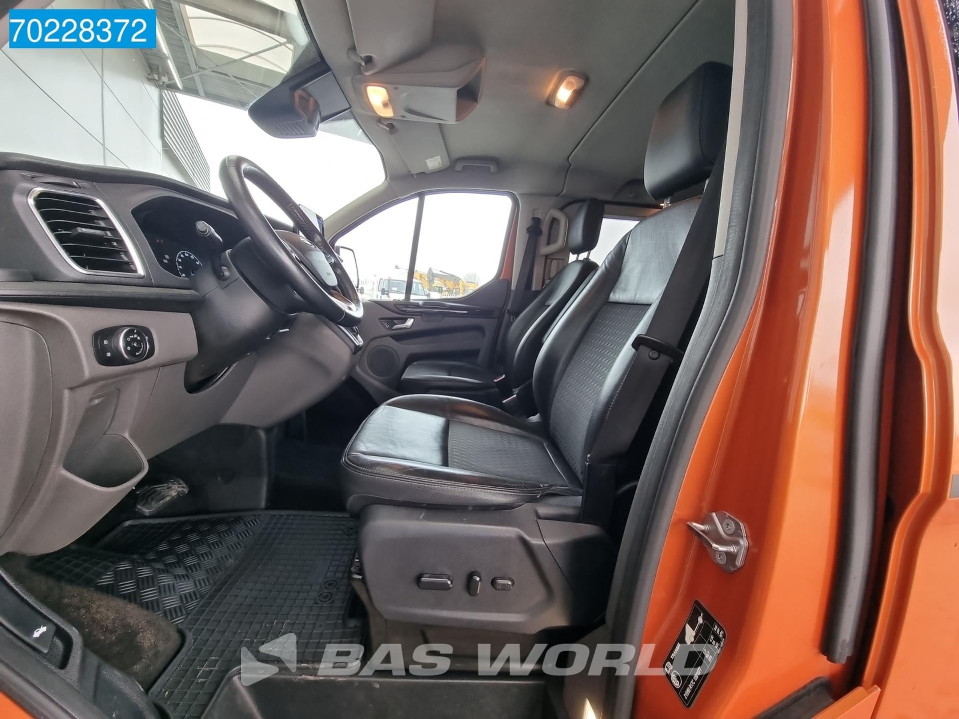 Foto 20 van Ford Transit Custom 185pk Automaat Sport L1H1 Dubbel Cabine ACC Navi Camera Trekhaak Euro6 3m3 Airco Dubbel cabine Trekhaak