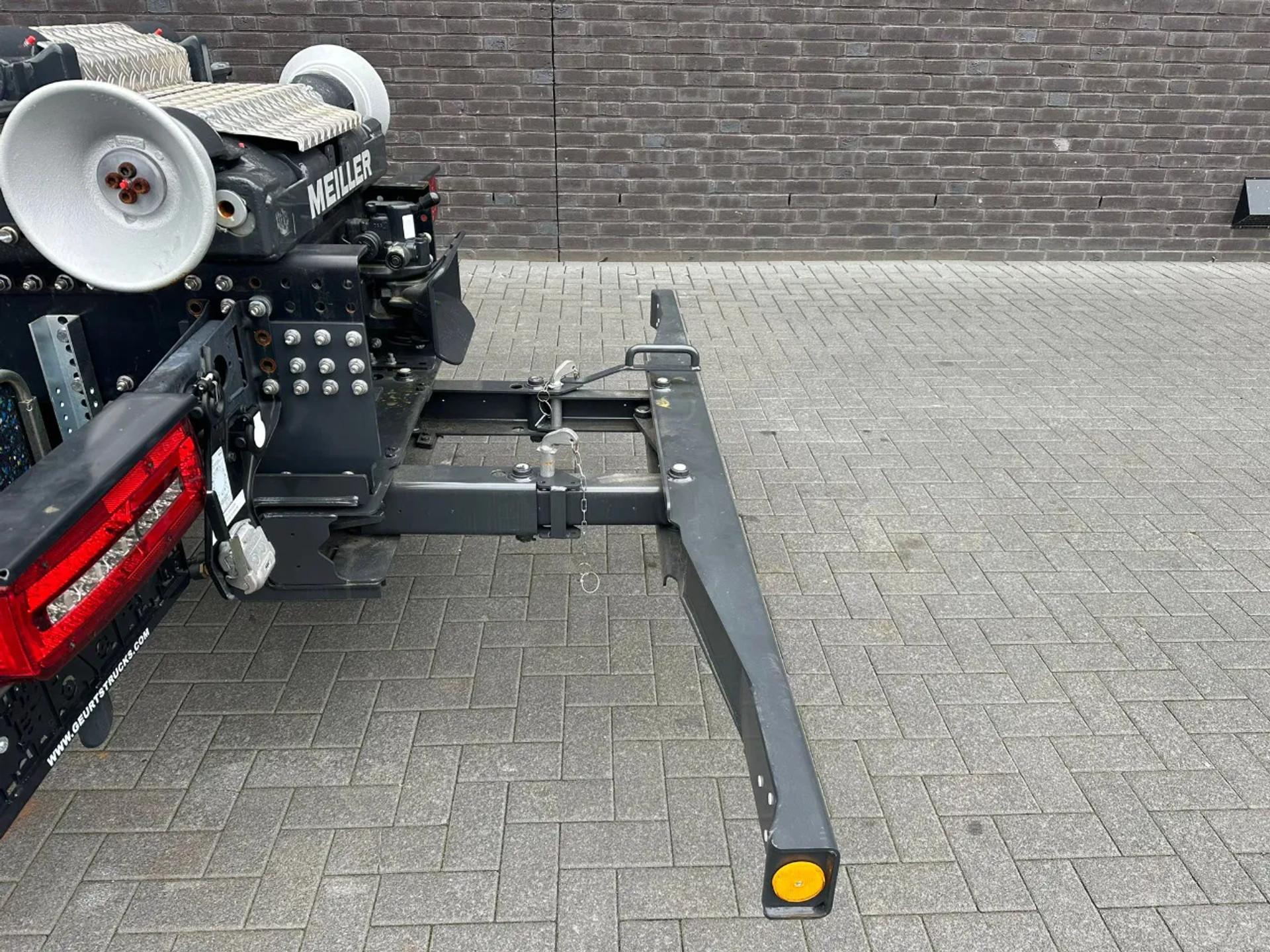 Foto 17 van MAN TGS 26.520 6X4H-4 BL NEW MODEL + MEILLER HAAKARMSYSTEEM + HMF 2320 K6-RCS KRAAN/KRAN/CRANE/GRUA